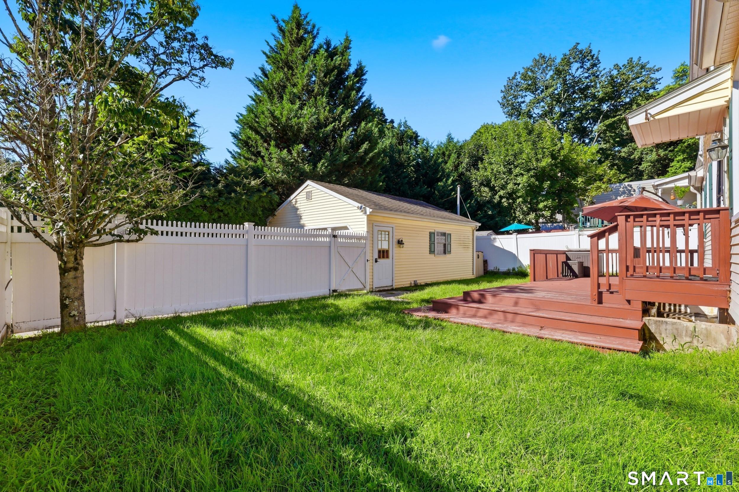73 Tremont Avenue photo 29