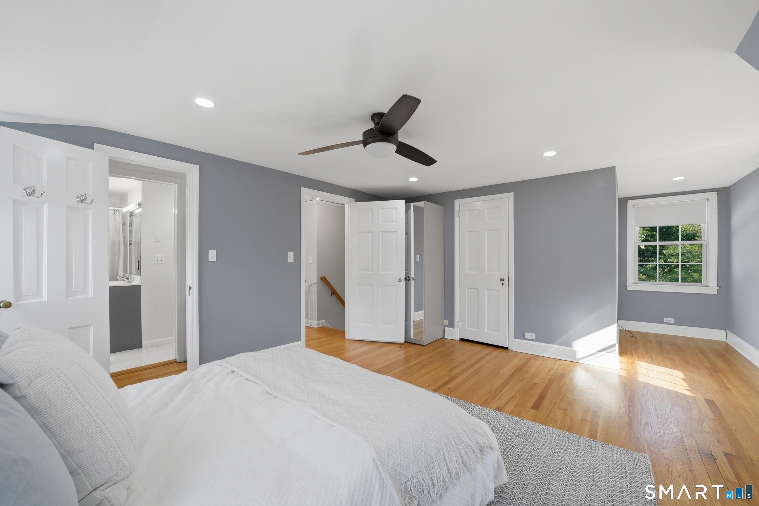 73 Tremont Avenue photo 17