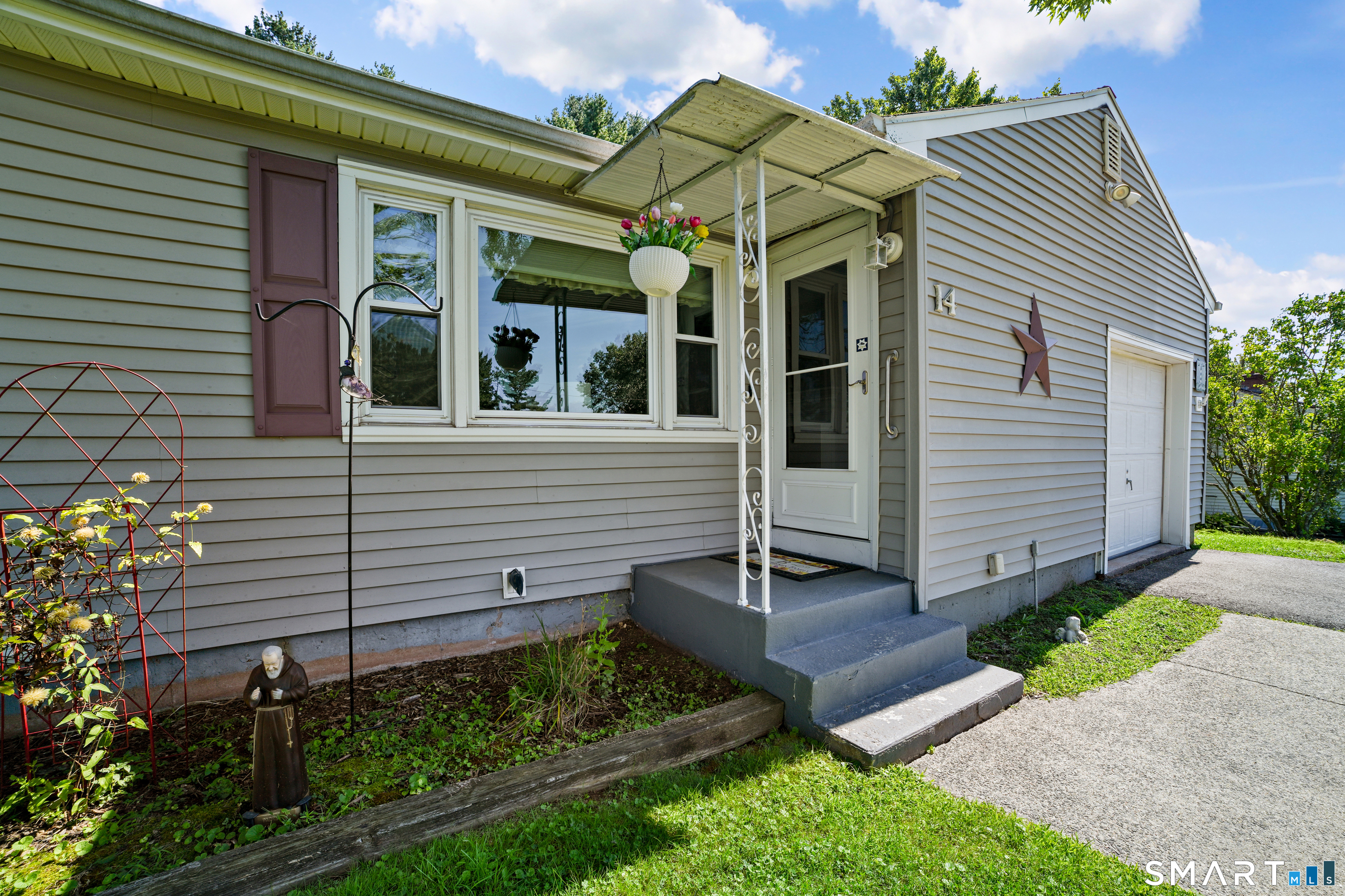 14 Alexander Drive photo 13