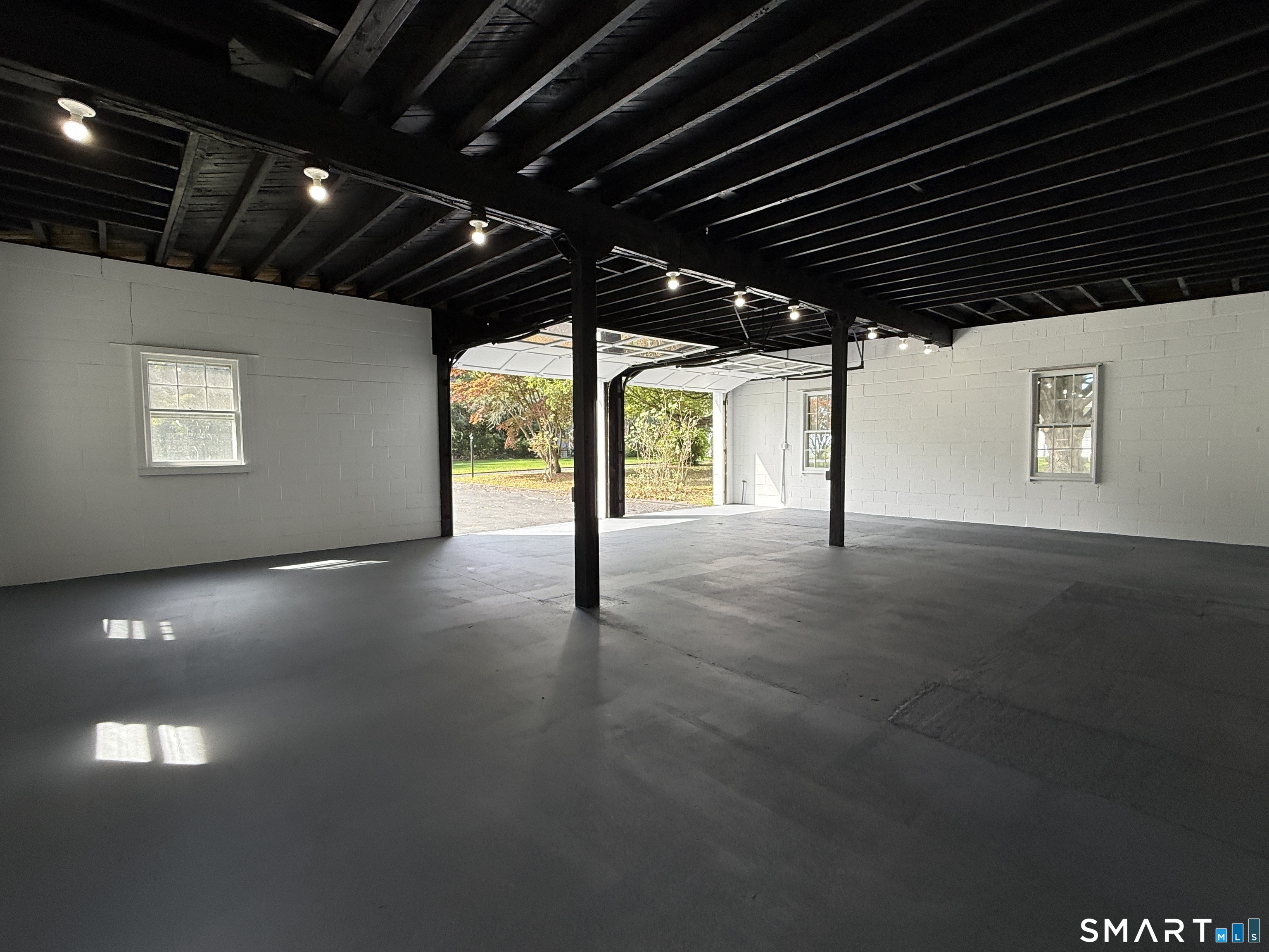 86 Pegasus Drive photo 38