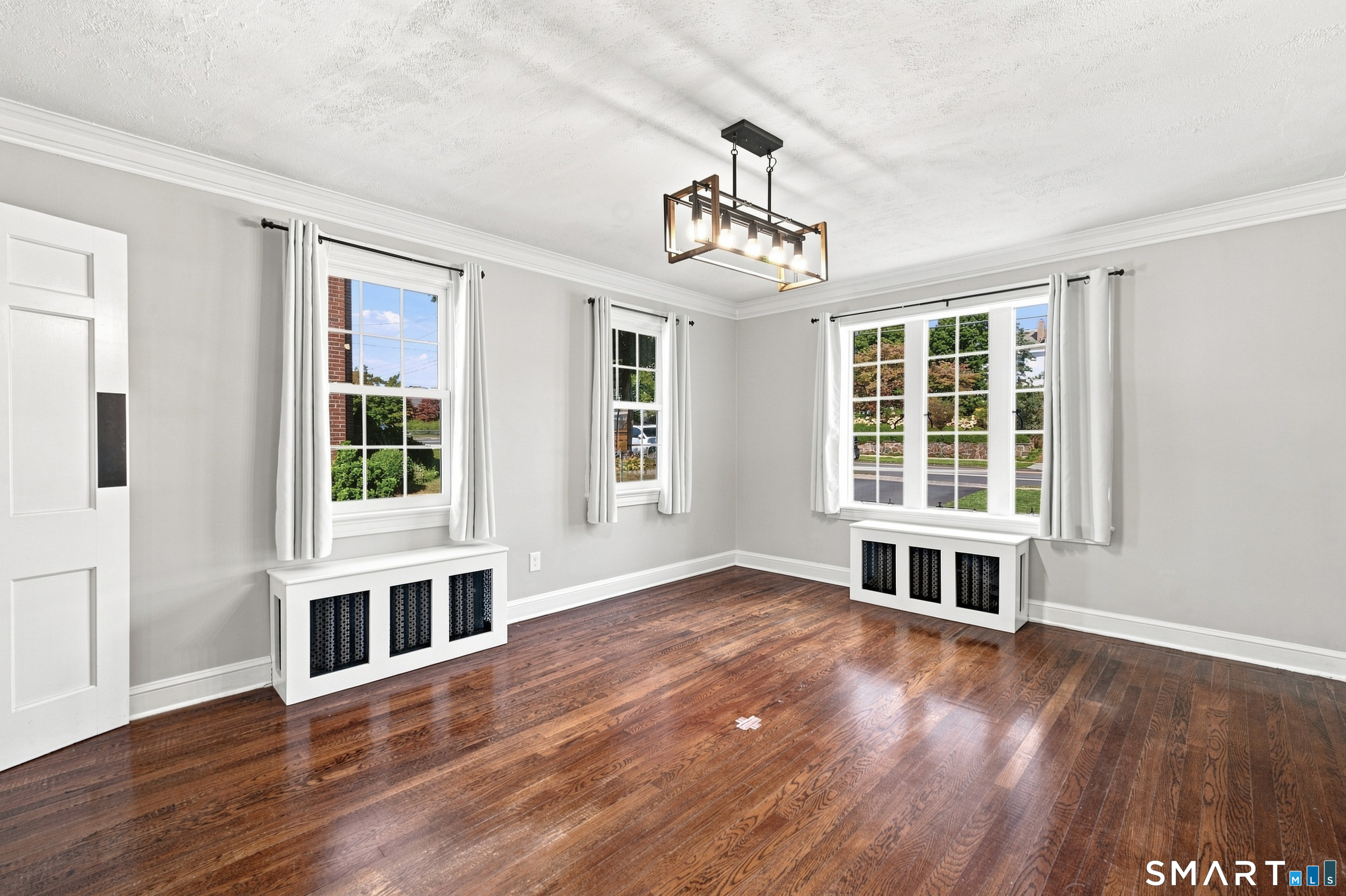 251 Lincoln Street photo 16