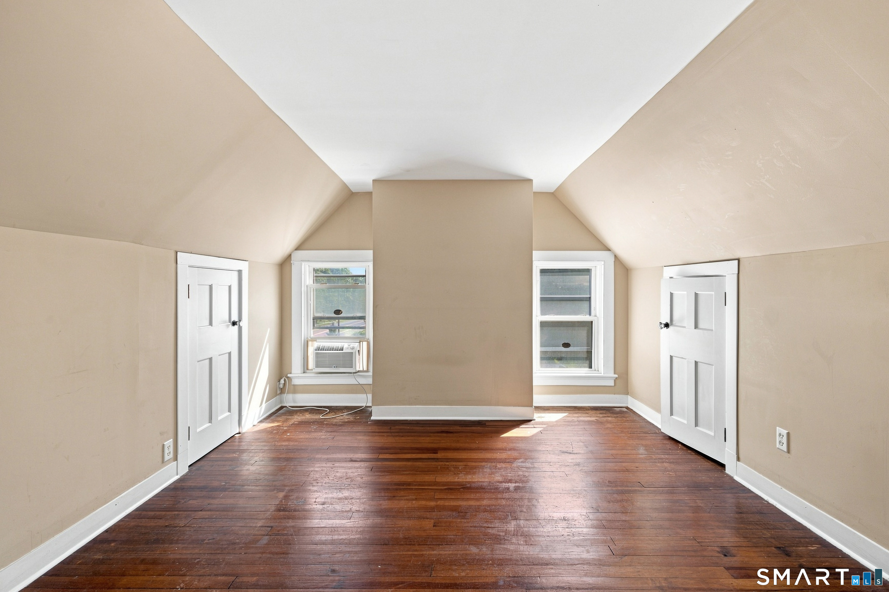 251 Lincoln Street photo 31