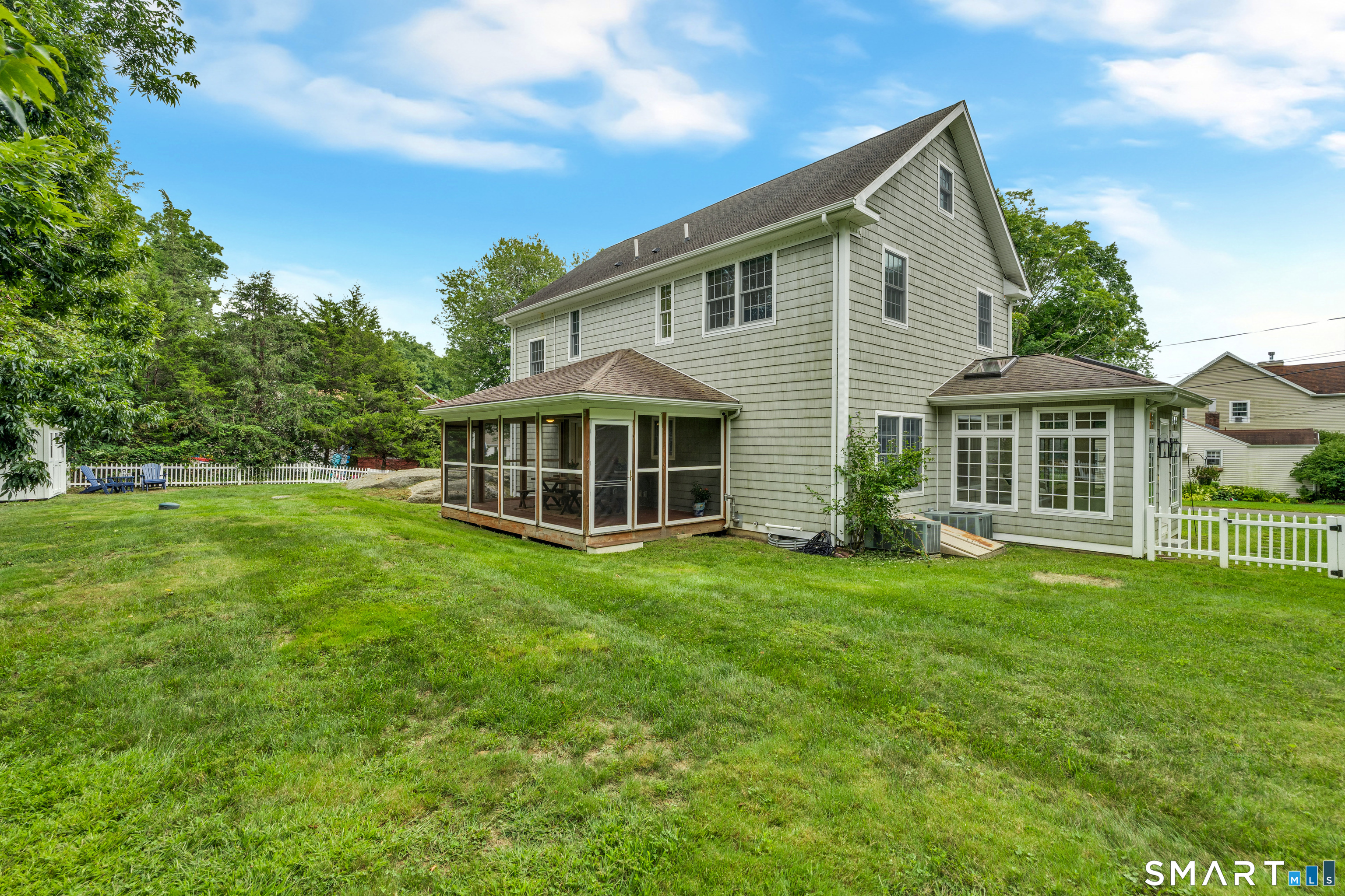 9 Bassett Lane photo 34