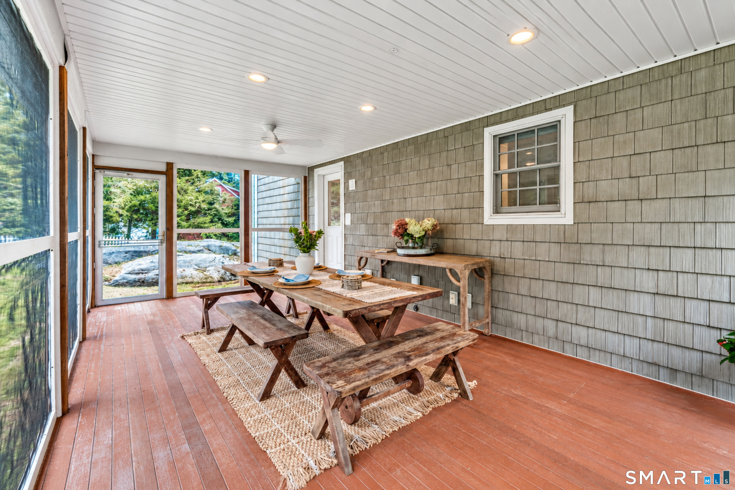 9 Bassett Lane photo 32