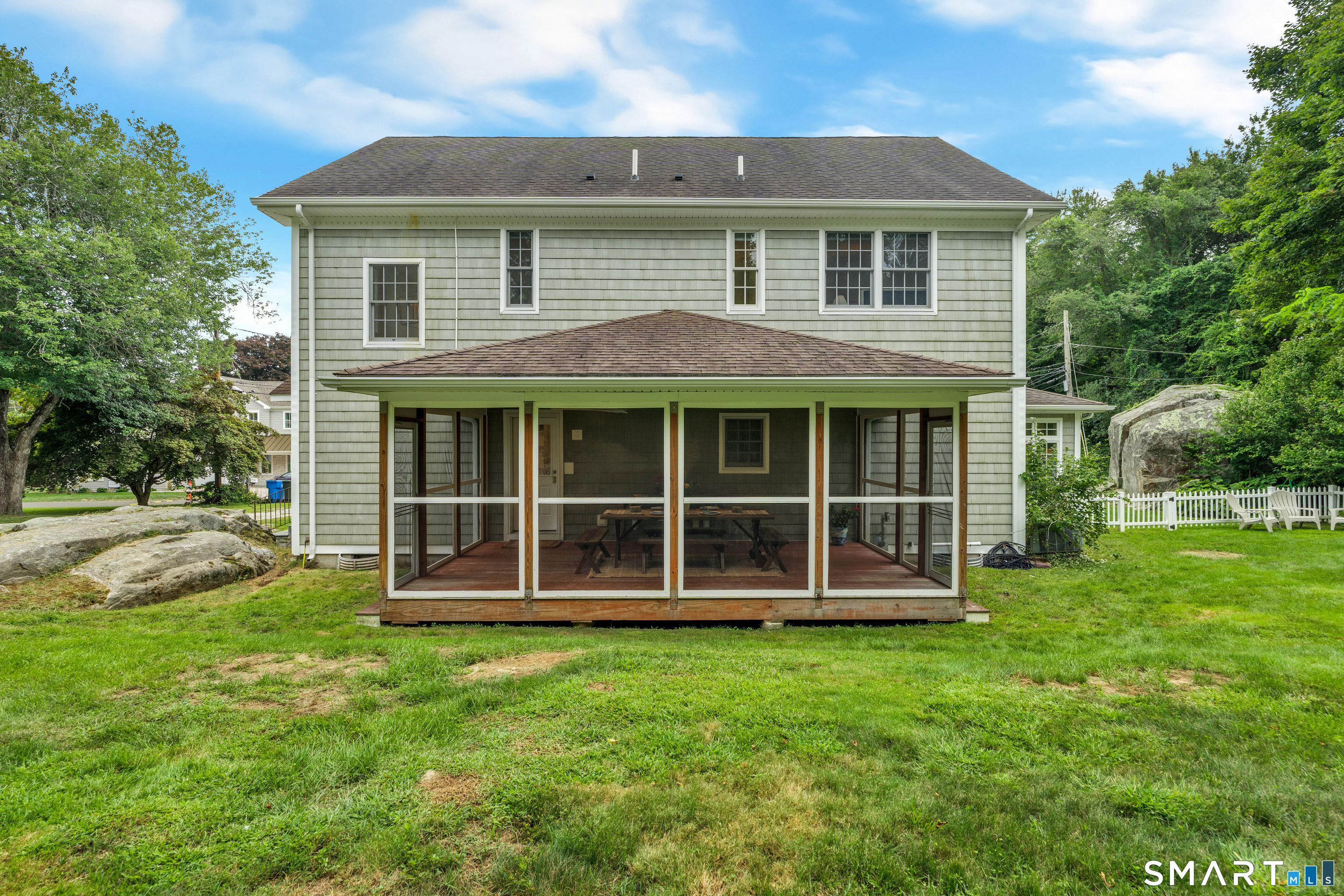 9 Bassett Lane photo 35