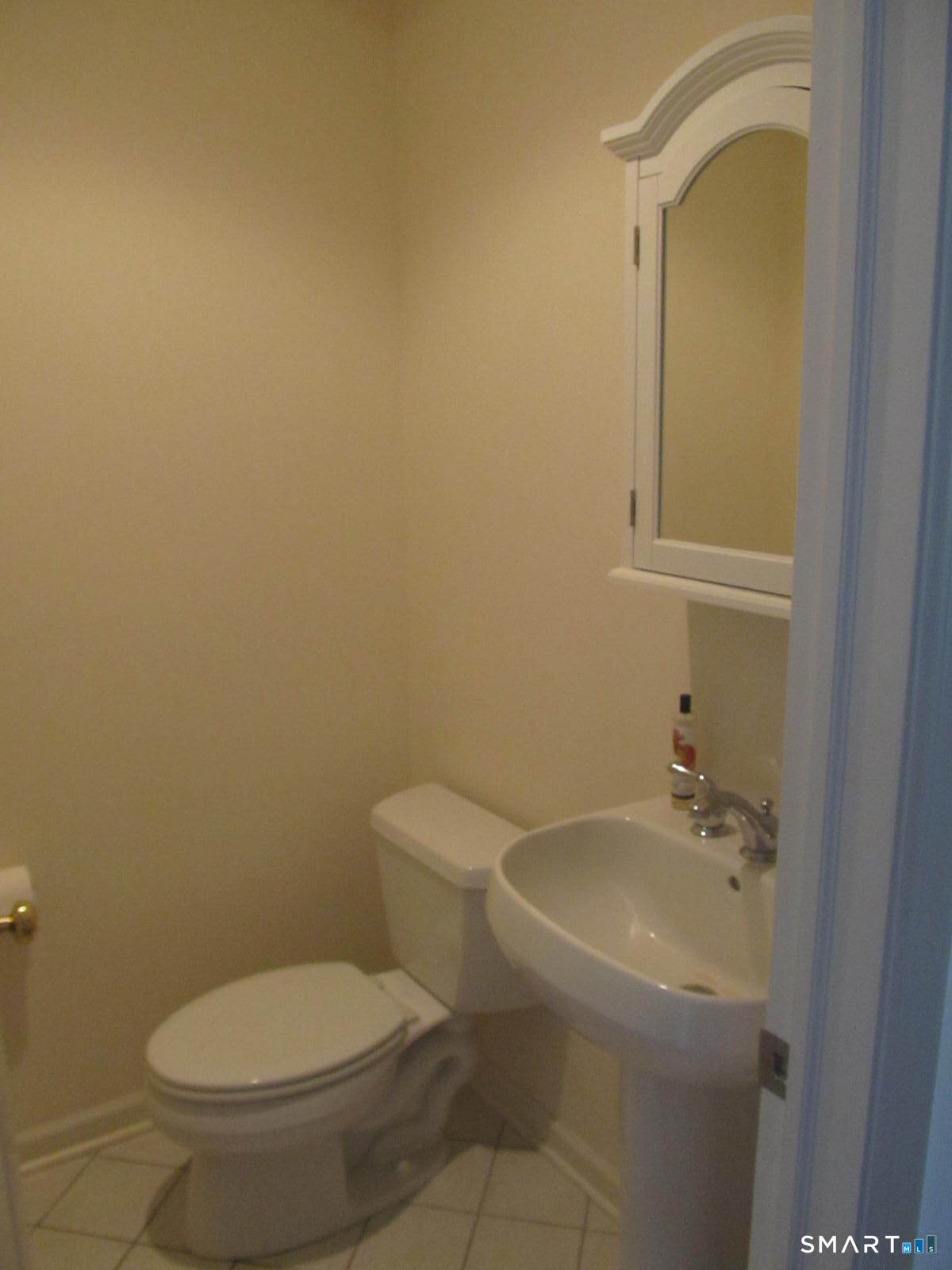 75 New Norwalk Road, New Canaan, Connecticut photo 5