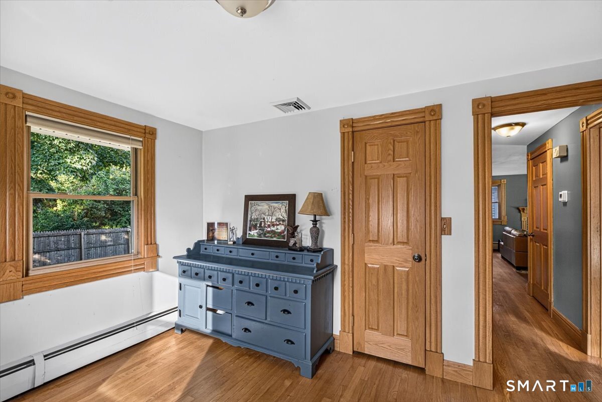 121 Hartford Road photo 17