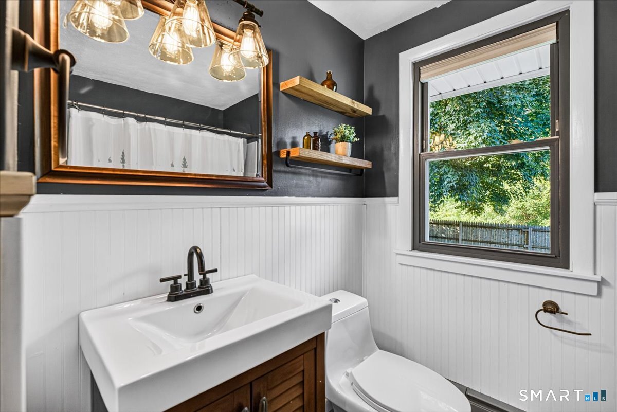 121 Hartford Road photo 18