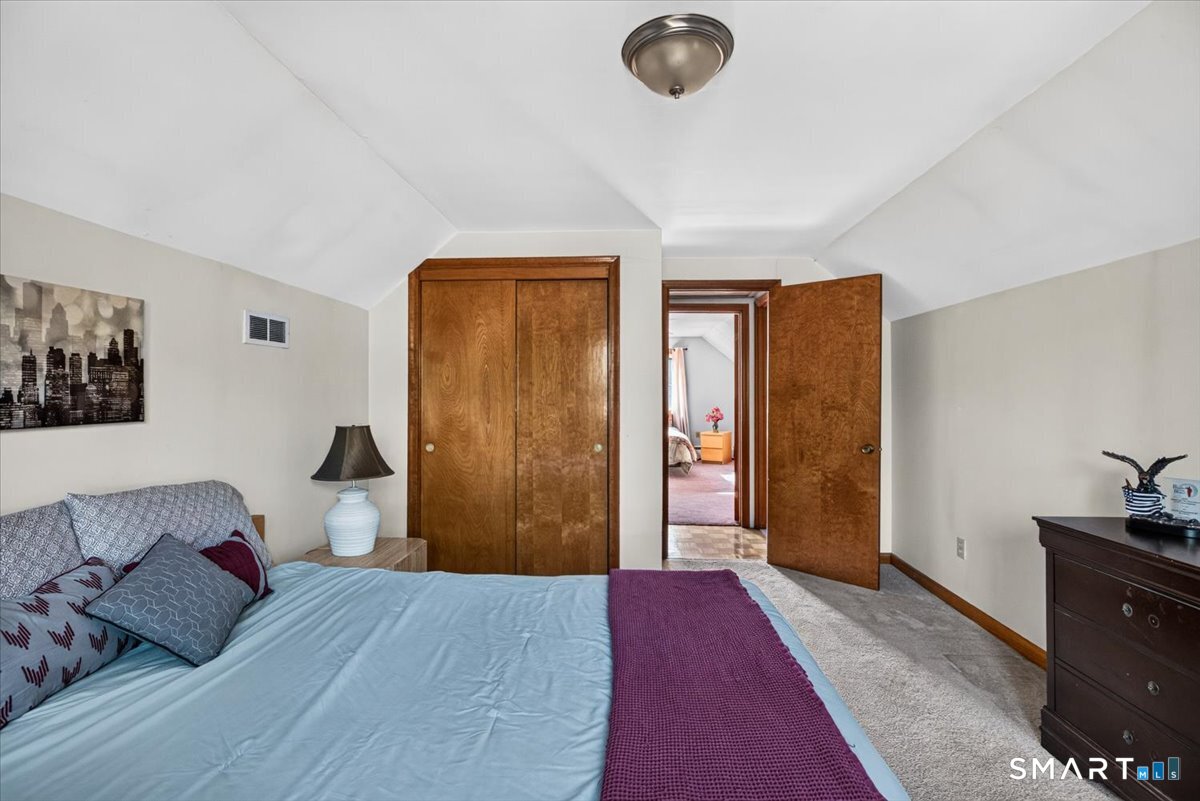 121 Hartford Road photo 20