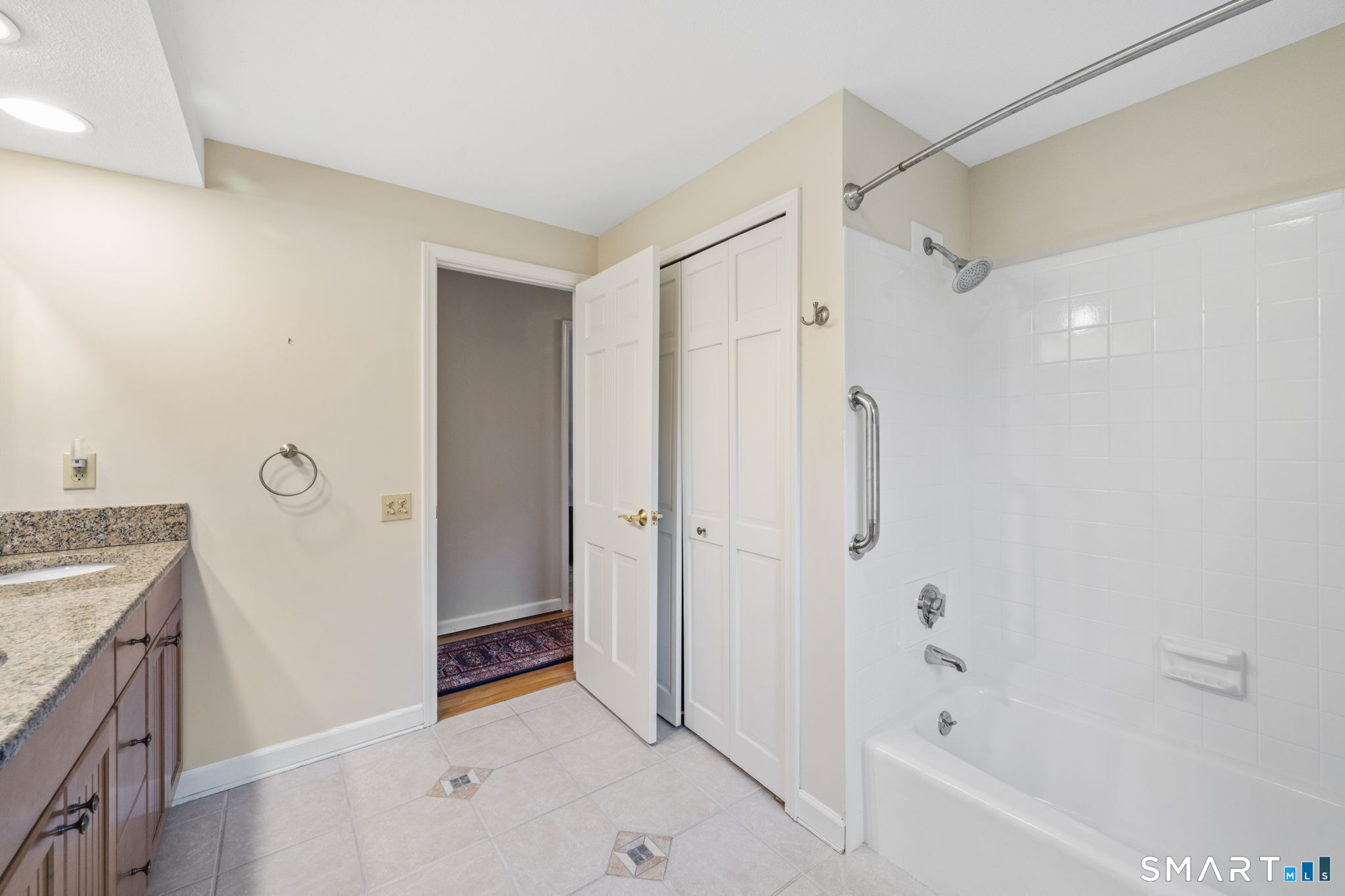 21 Watson Drive photo 28