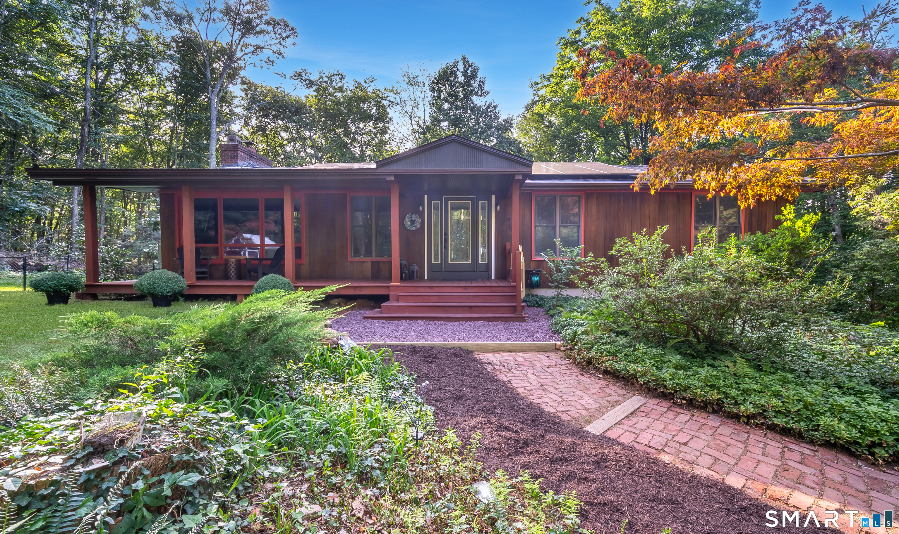 141 Alger Road photo 2