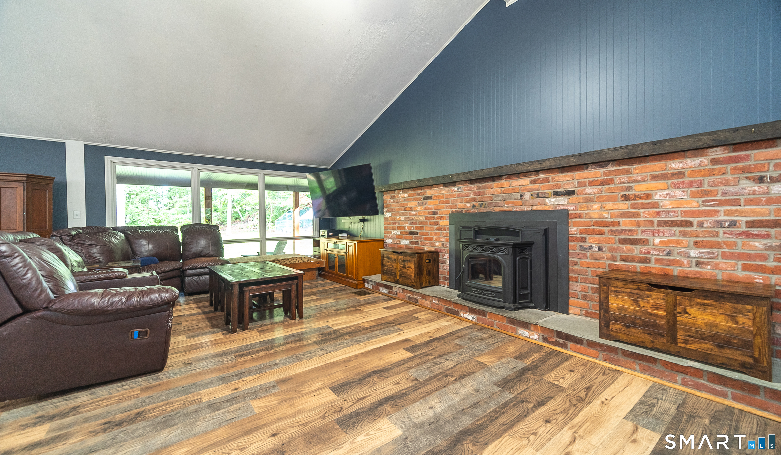 141 Alger Road photo 4