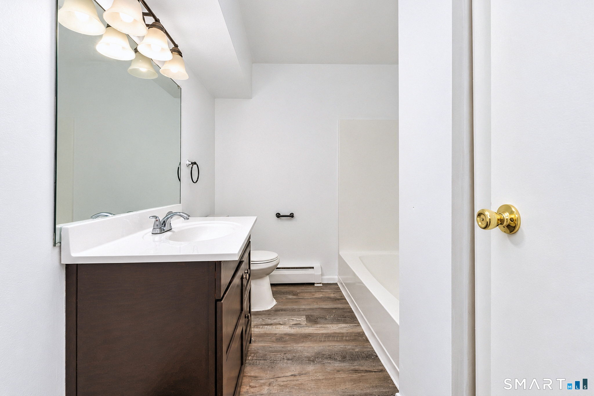 214 Oakville Avenue Unit #D photo 27