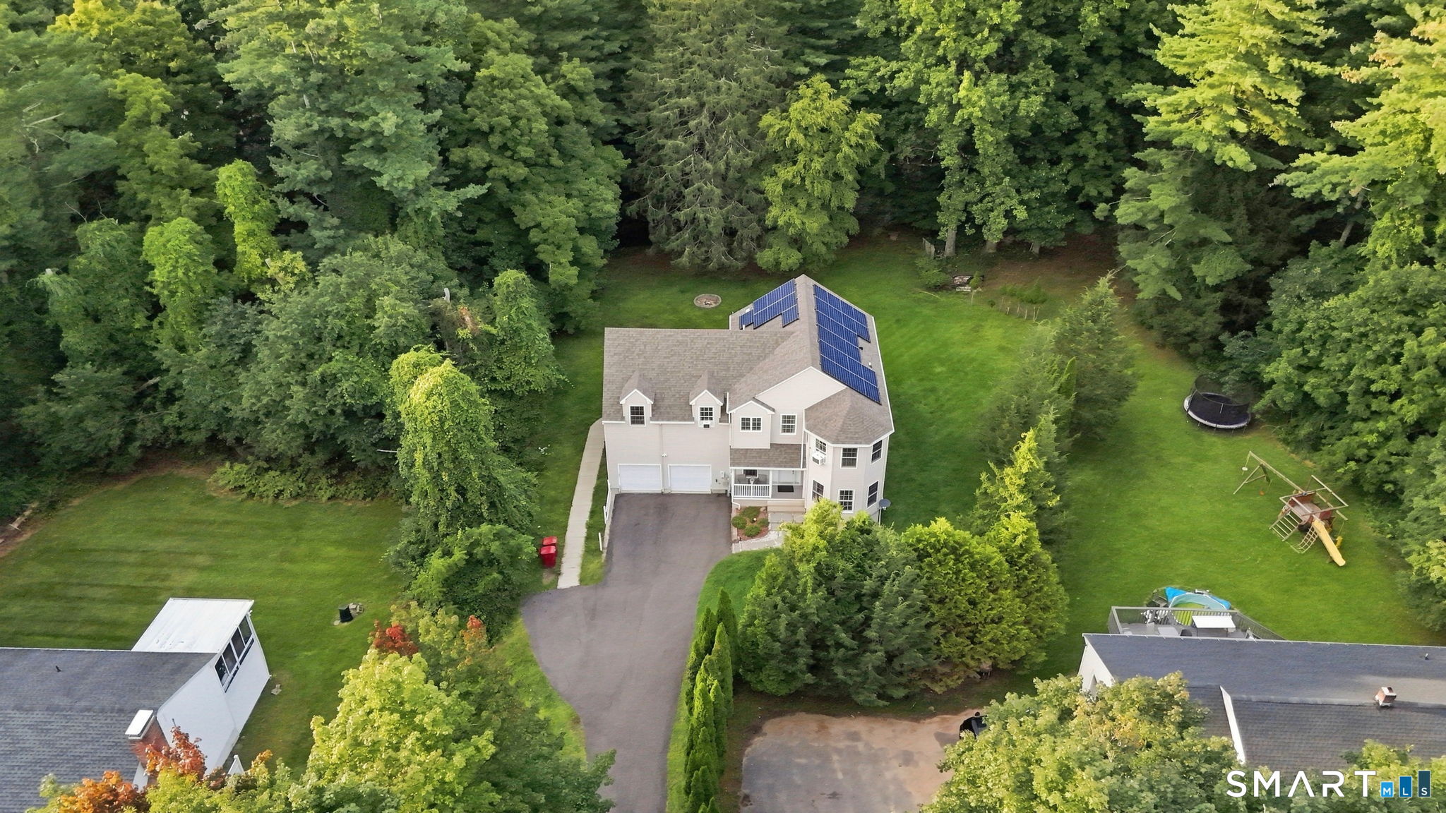 Photo 3 of Single family home for sale at 1277 Rubber Ave, Naugatuck, CT 06770 | MLS# 24204627 | Listing updated on 2026-09-13