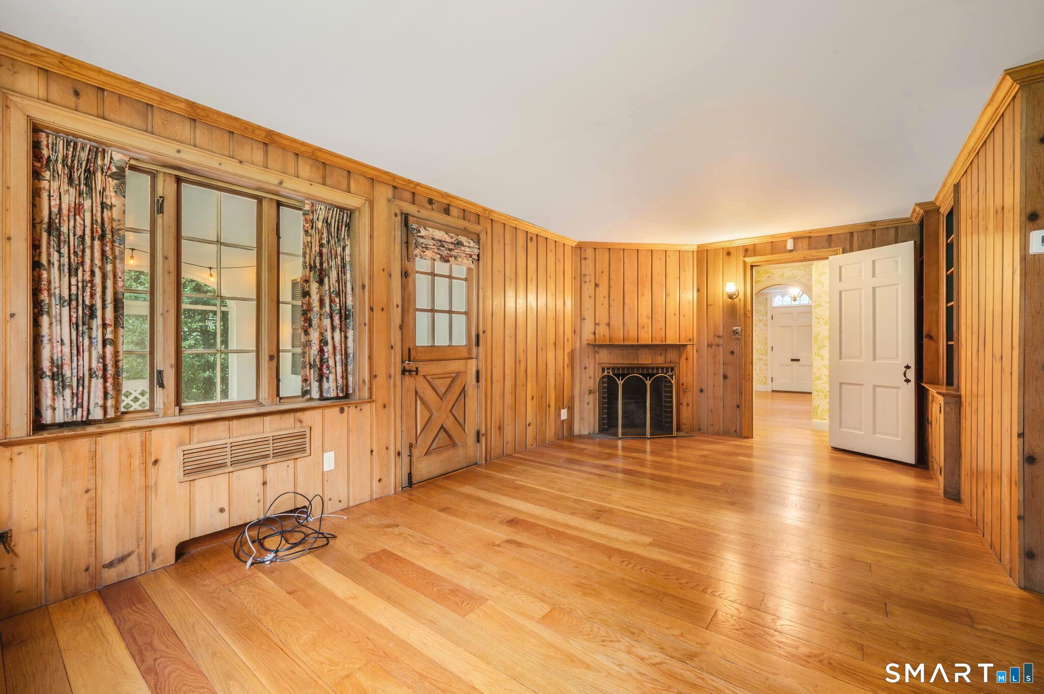 33 Coit Lane photo 16