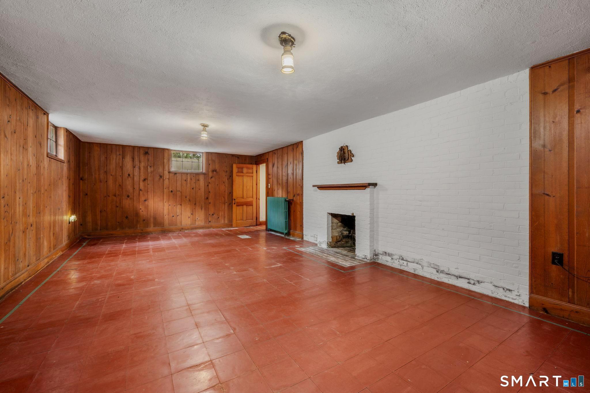 33 Coit Lane photo 31
