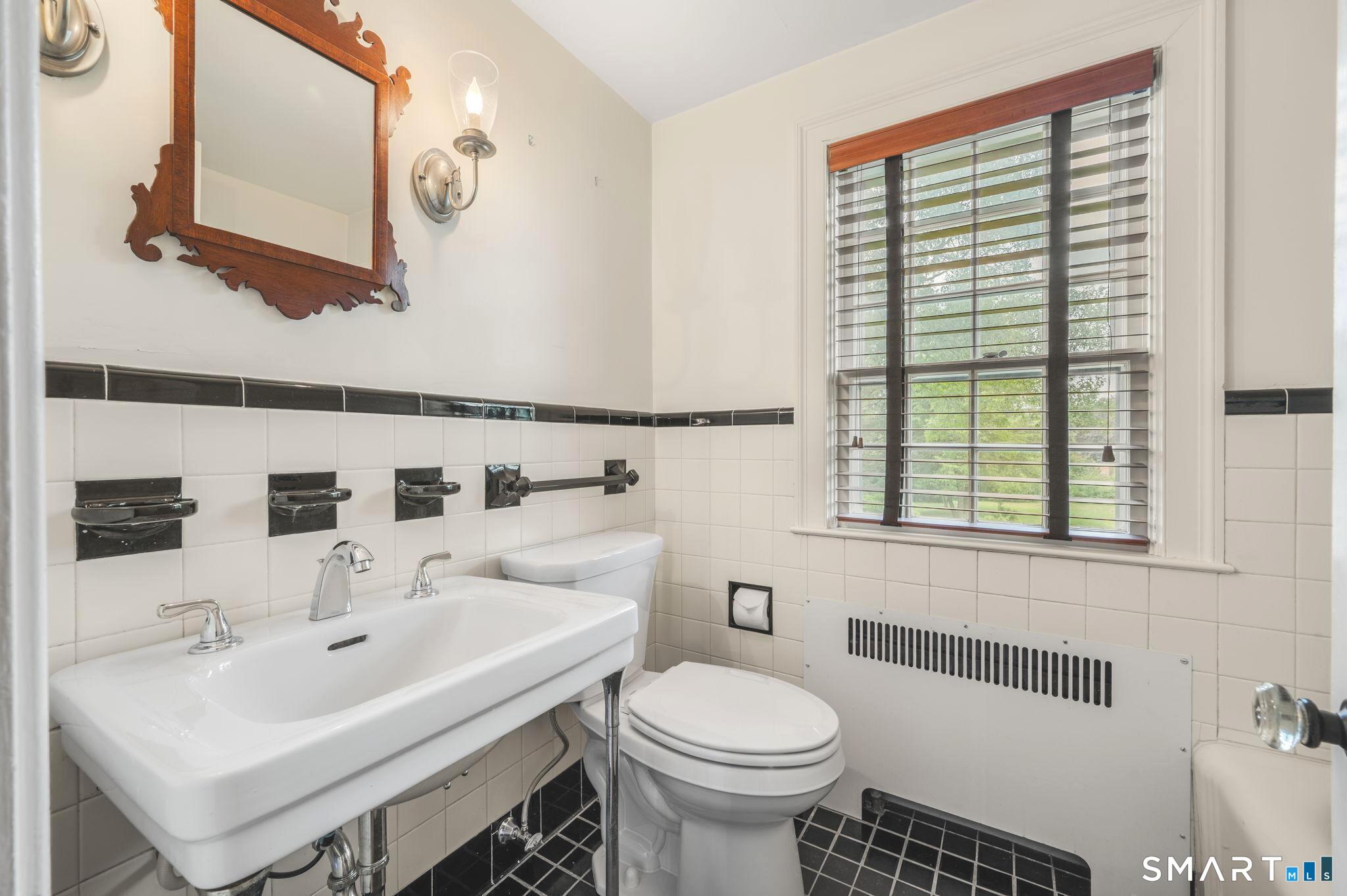 33 Coit Lane photo 25