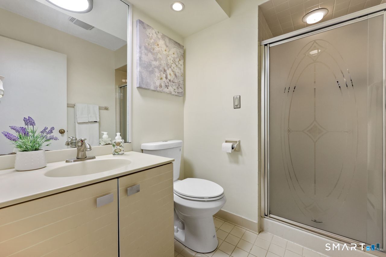 28 Heritage Crest Unit #B photo 22