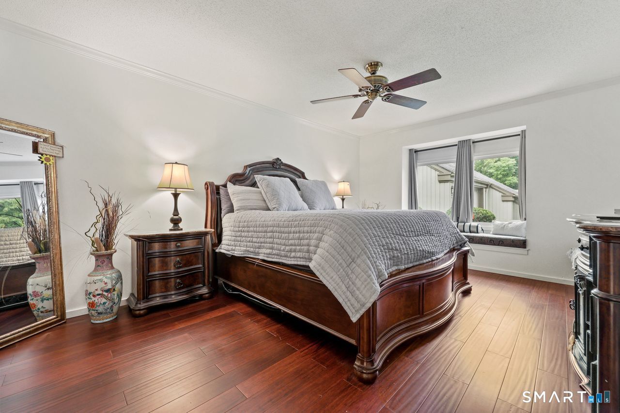 28 Heritage Crest Unit #B photo 16