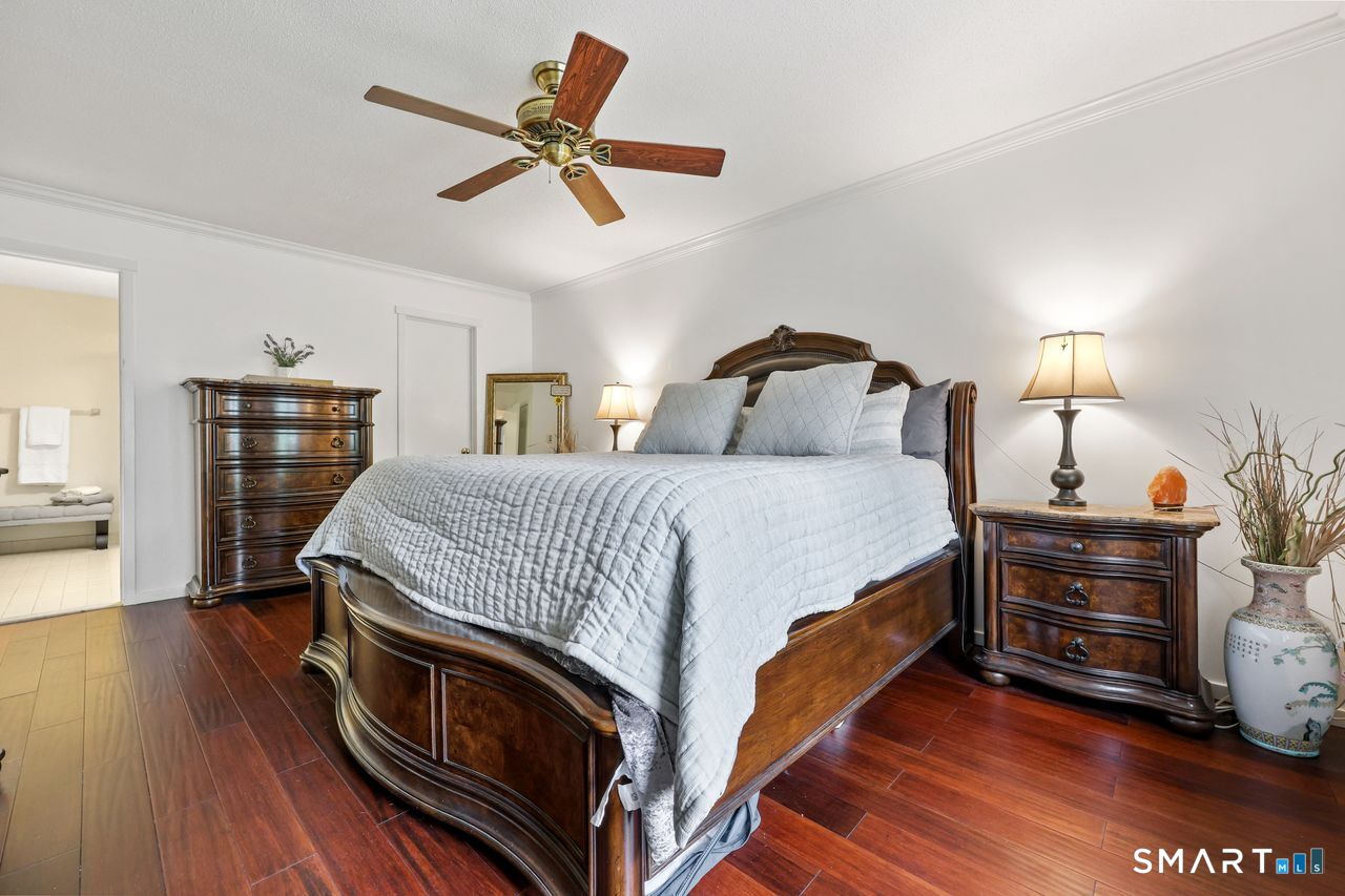28 Heritage Crest Unit #B photo 18