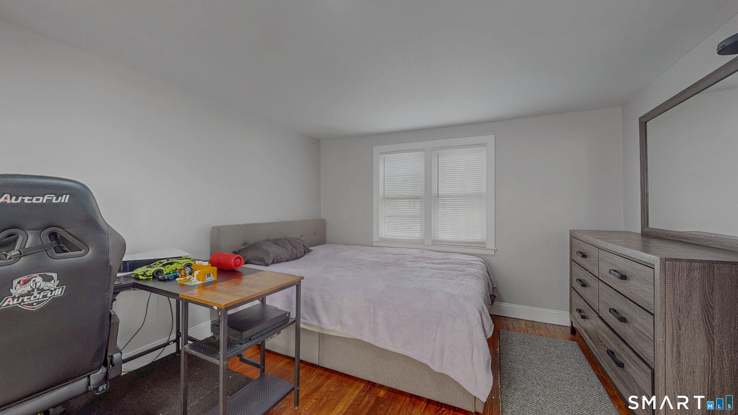 100 Englewood Avenue photo 16