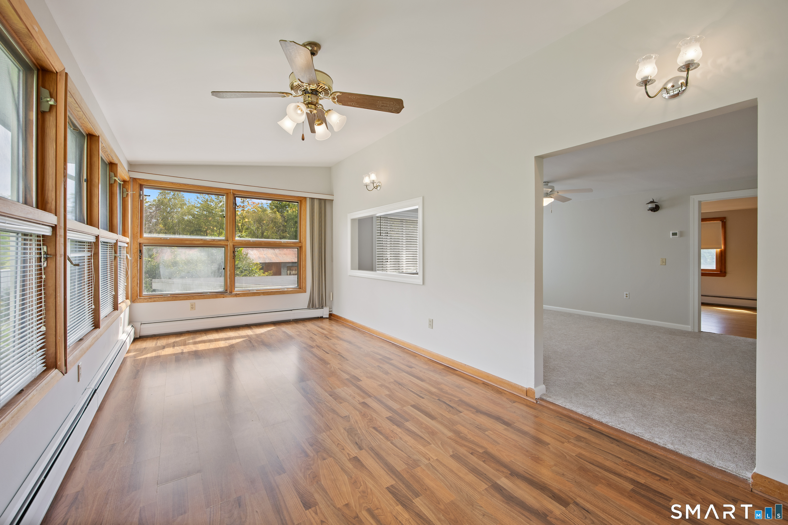 480 Higgins Road photo 9