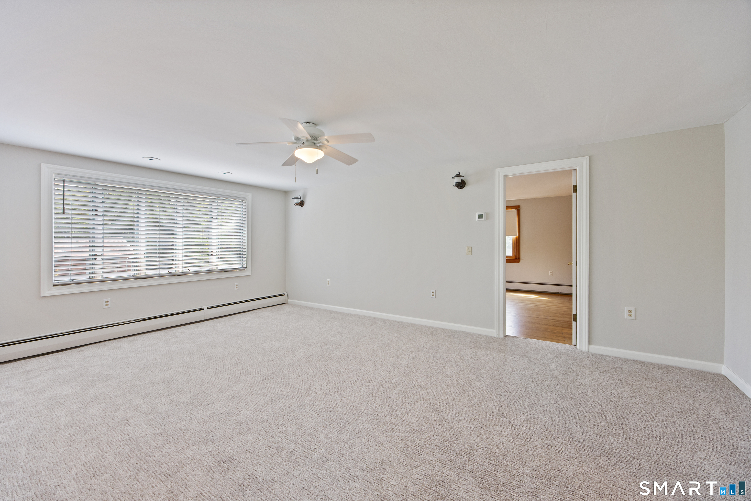480 Higgins Road photo 12