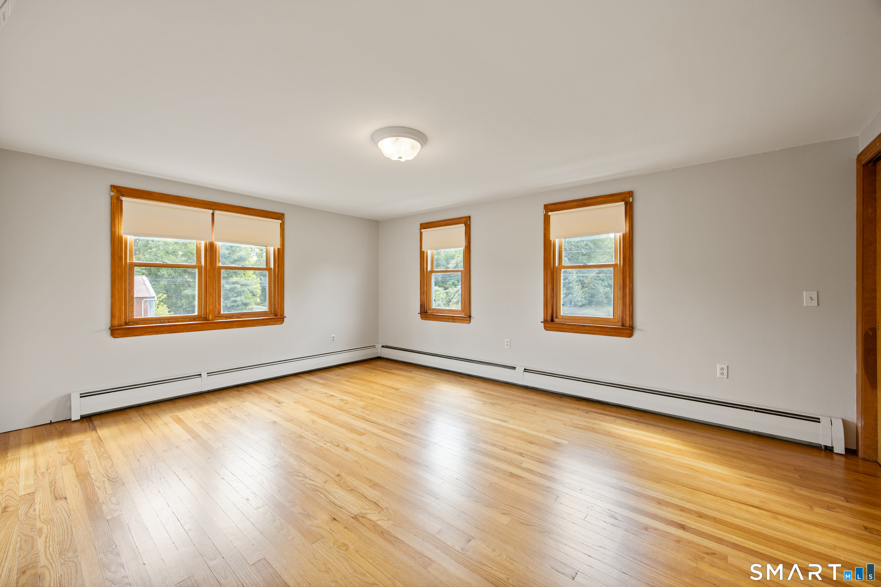 480 Higgins Road photo 18