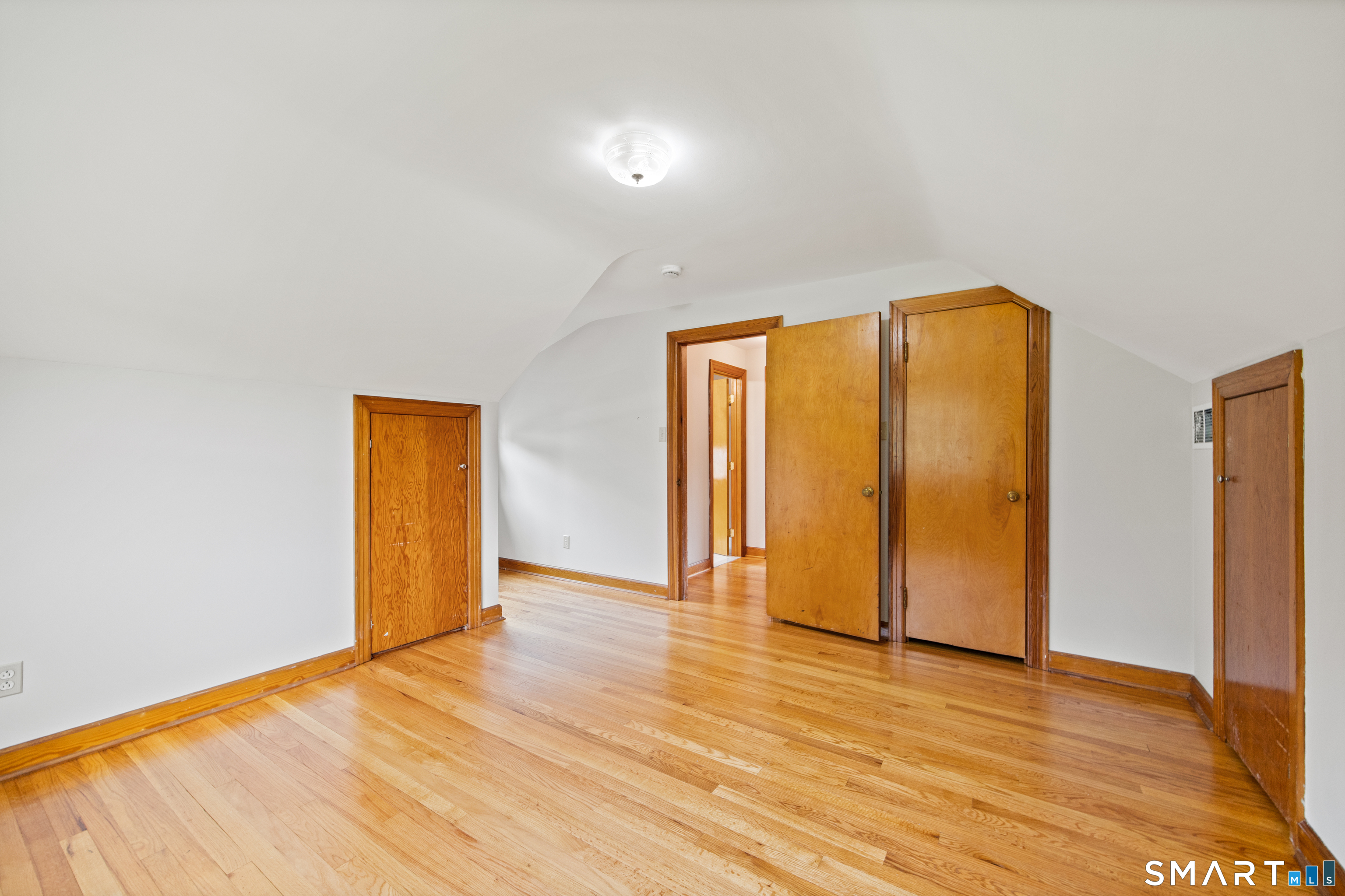 480 Higgins Road photo 24