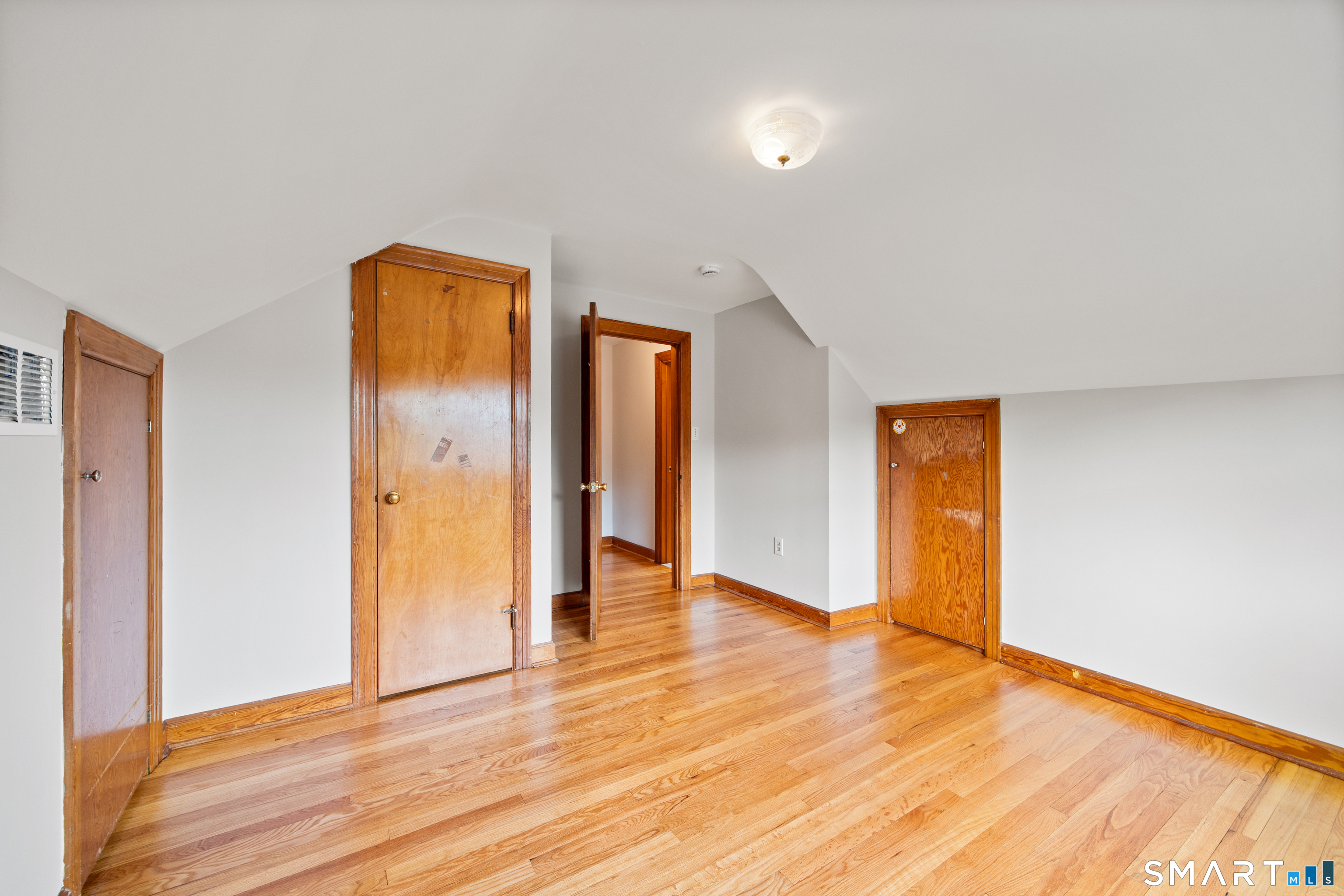 480 Higgins Road photo 27