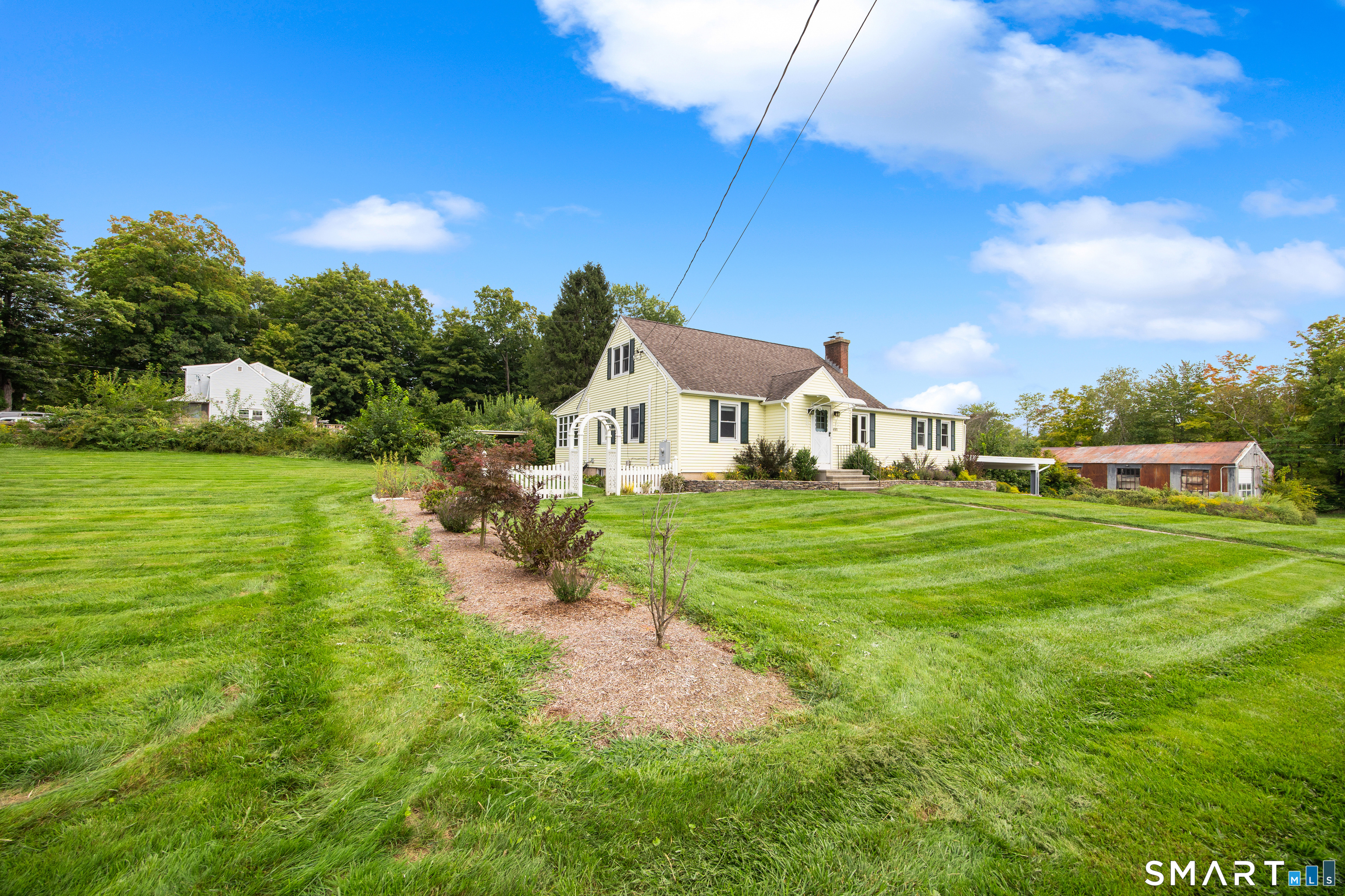 480 Higgins Road photo 28