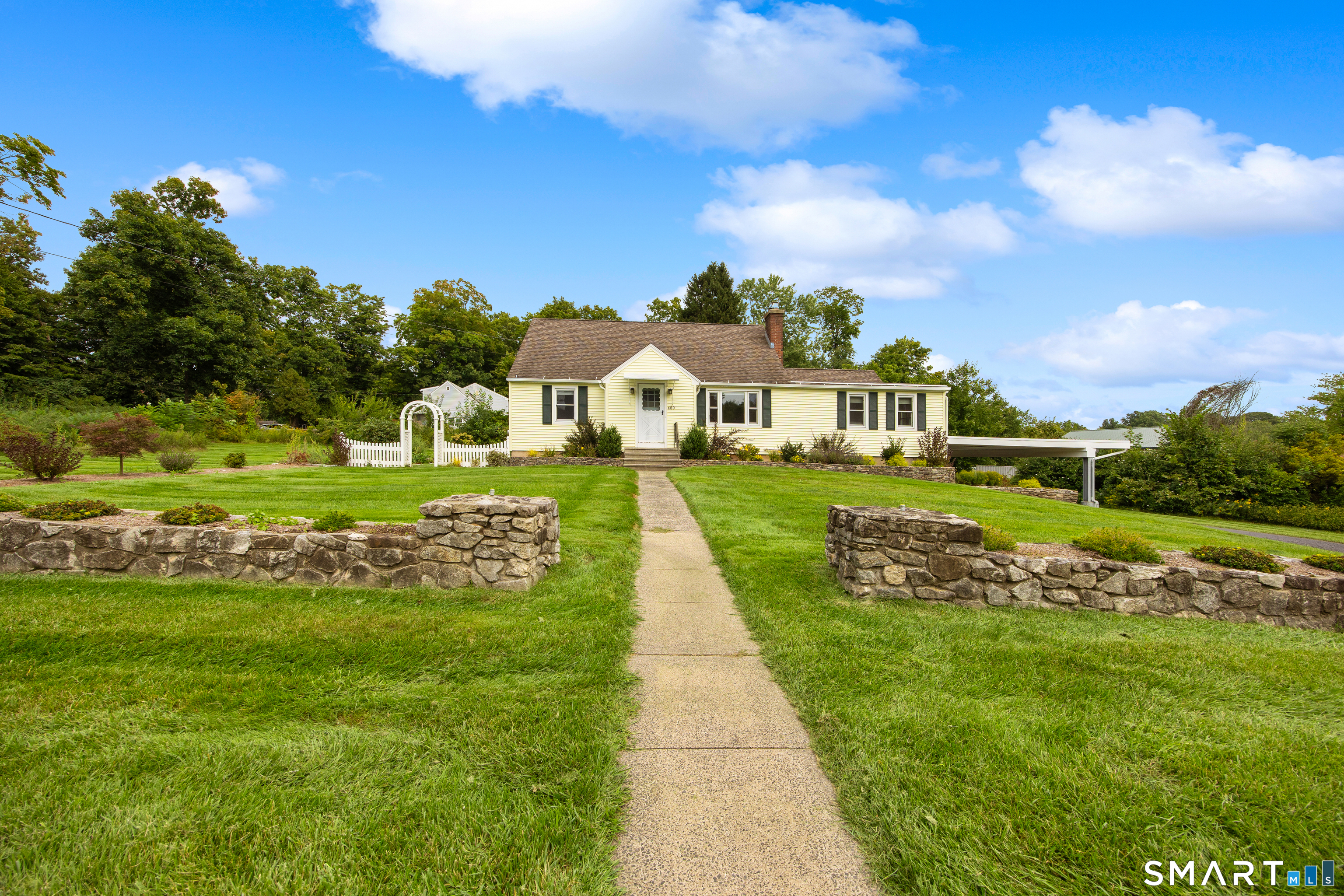 480 Higgins Road photo 32