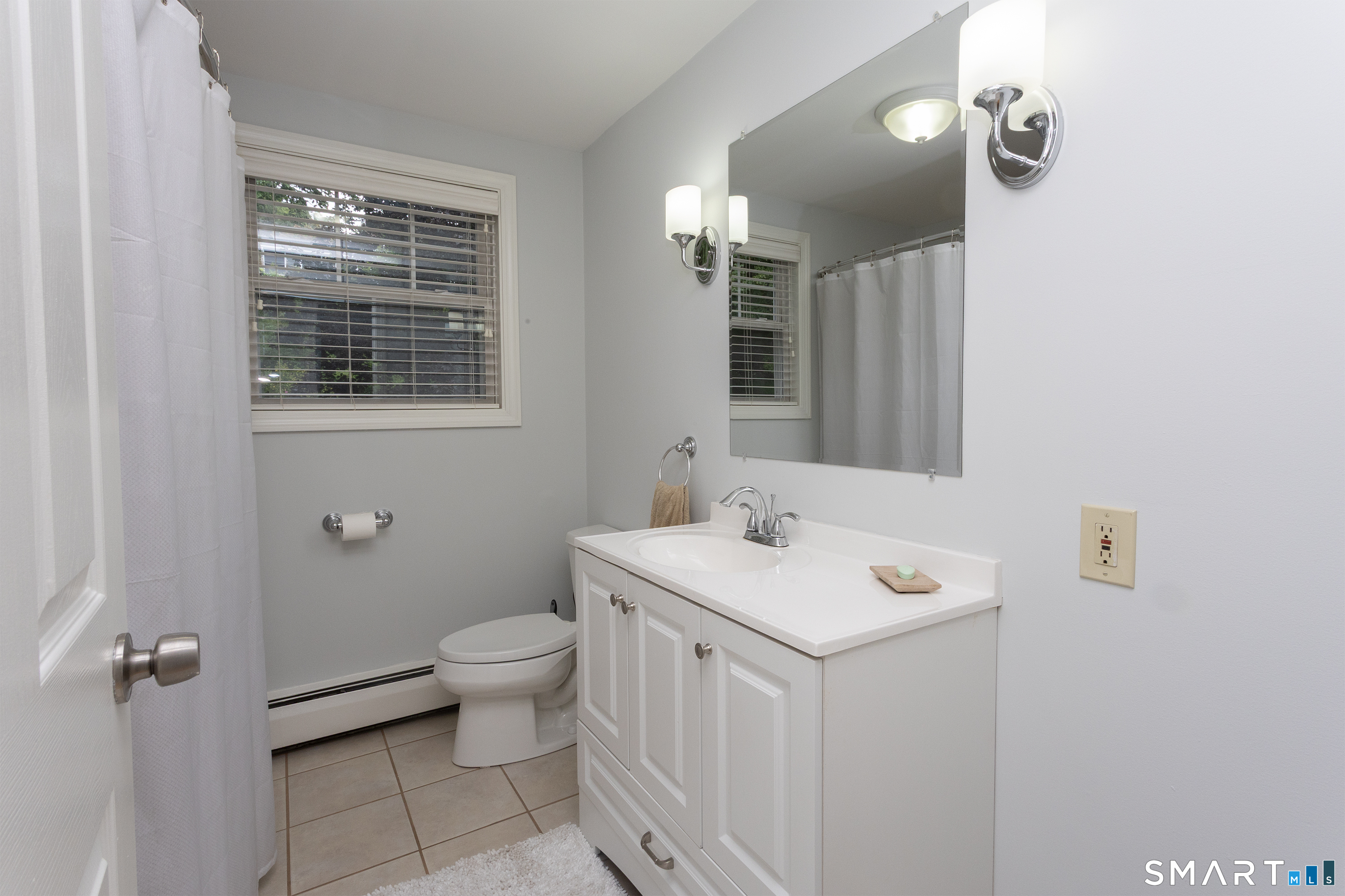 138 Tariffville Road photo 27