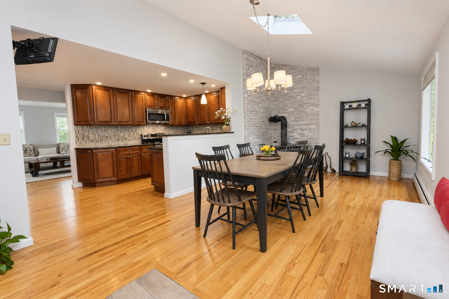 138 Tariffville Road photo 14