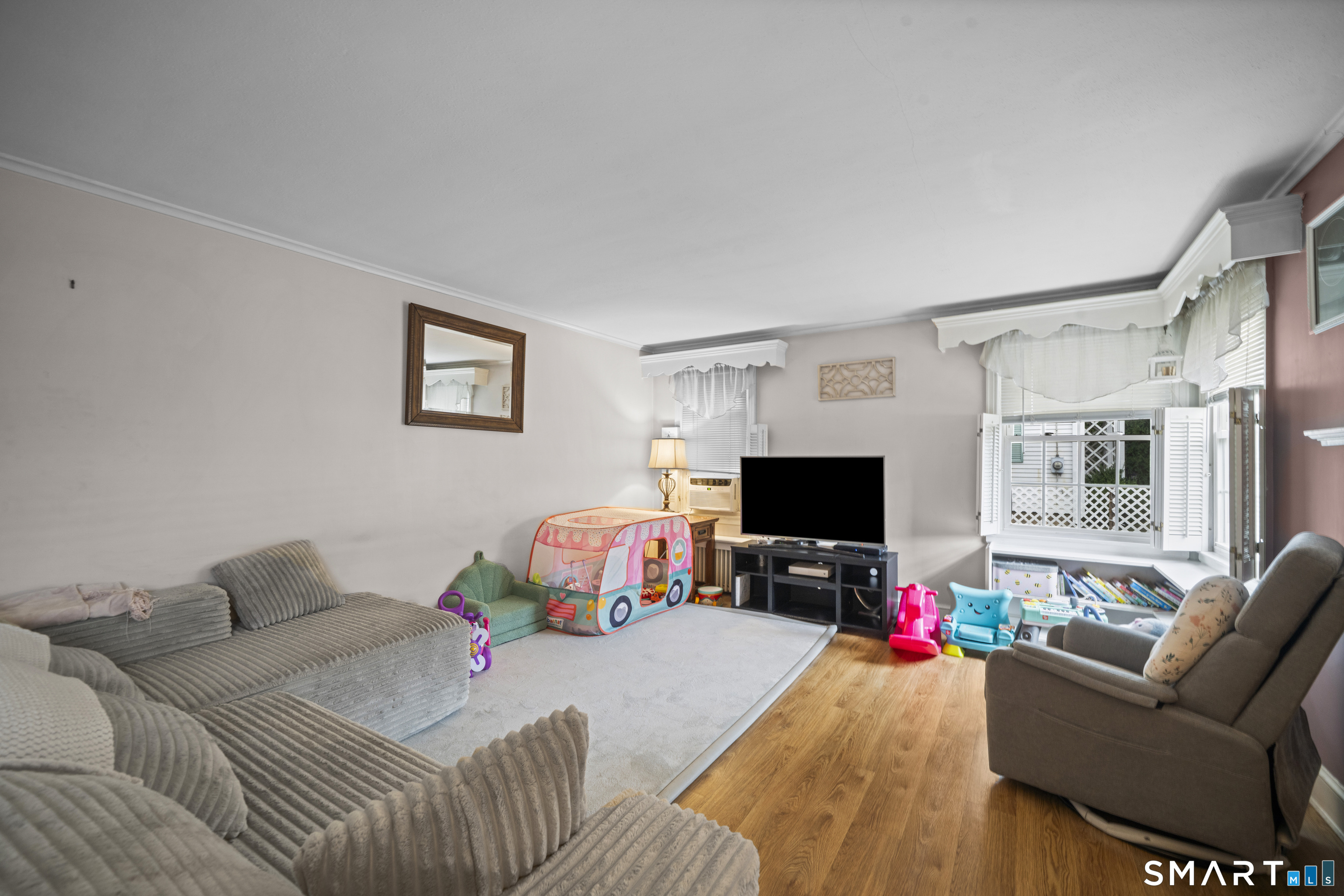 16 South Road photo 13