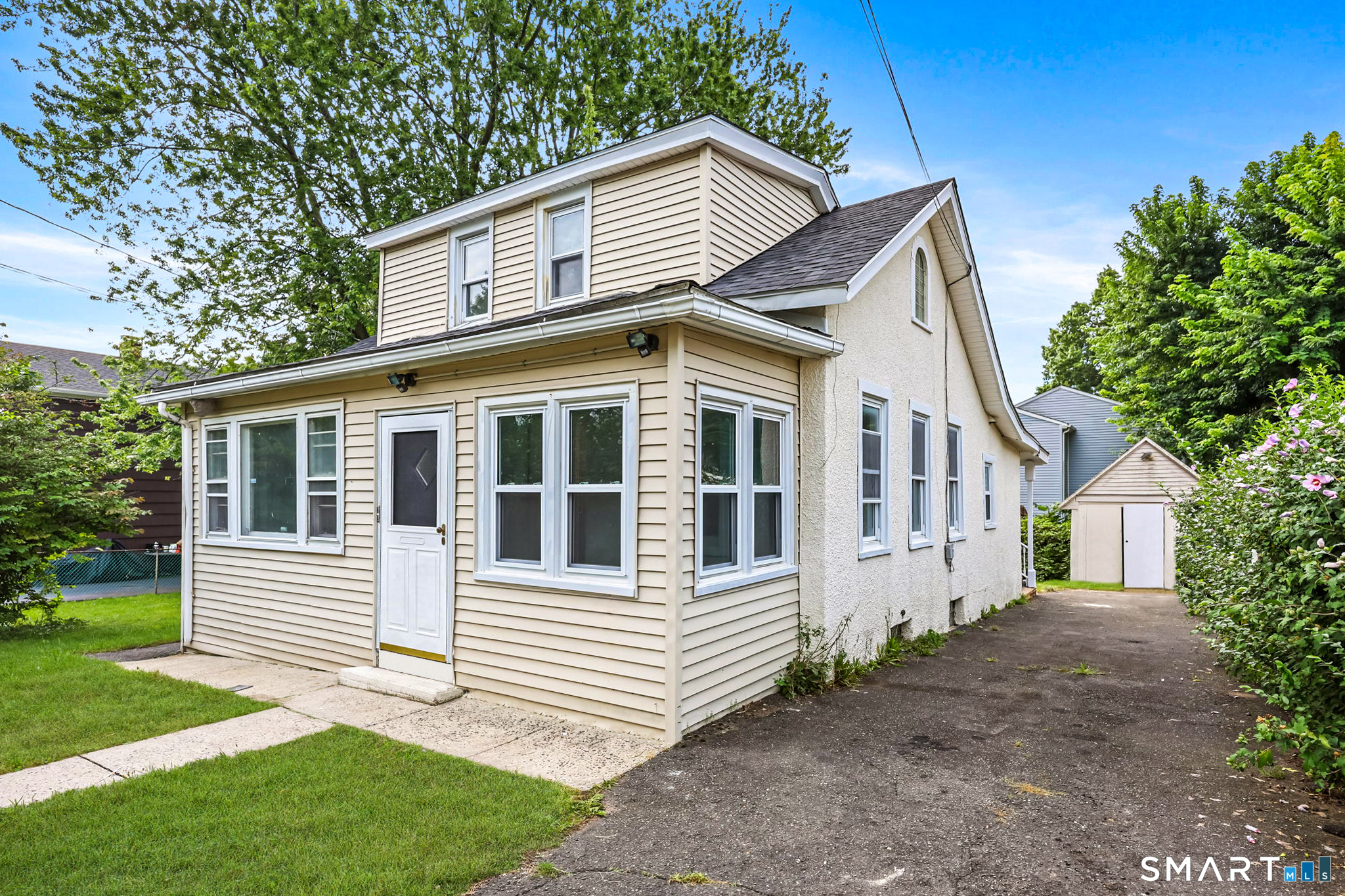 73 Carlson Avenue photo 24