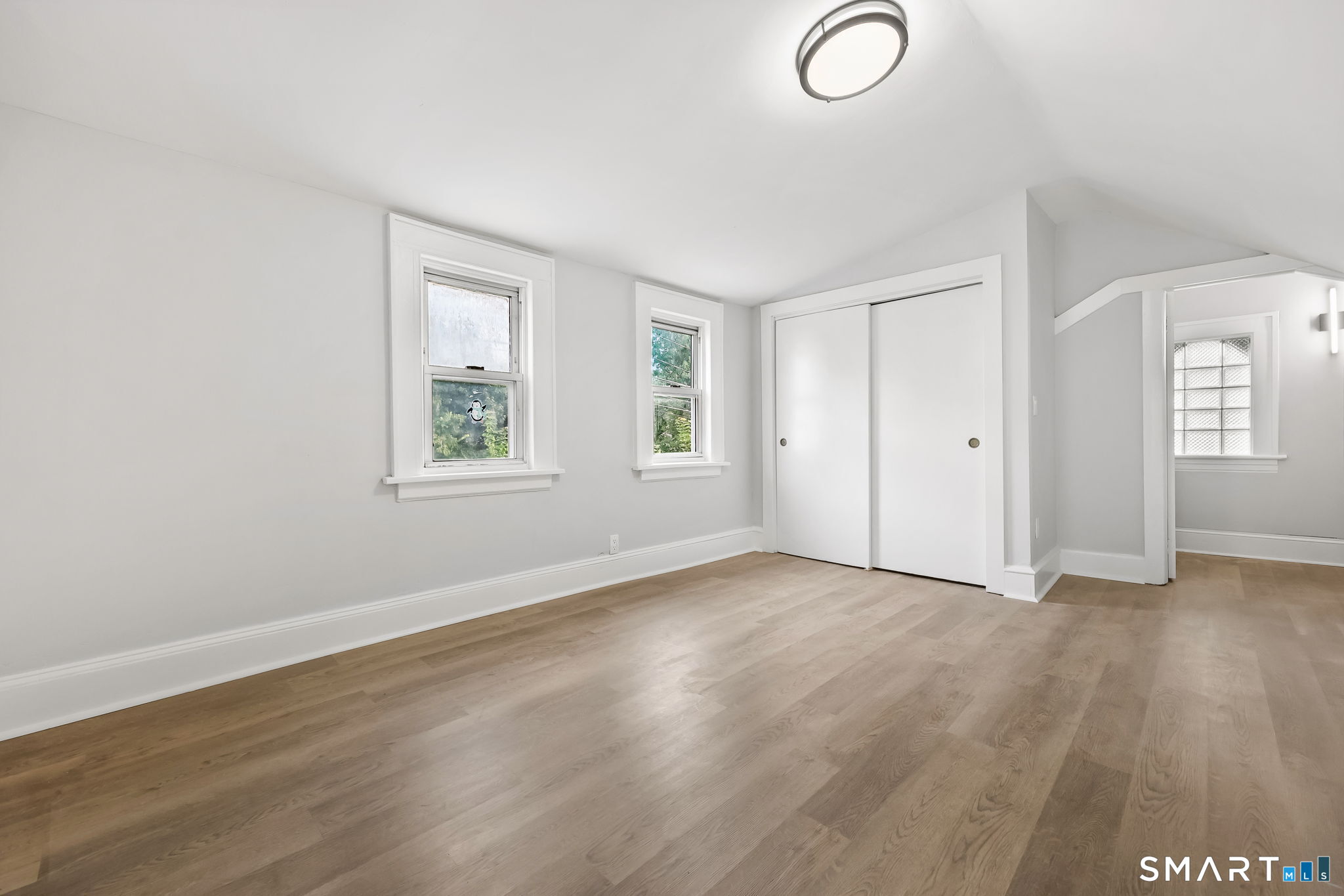 73 Carlson Avenue photo 12