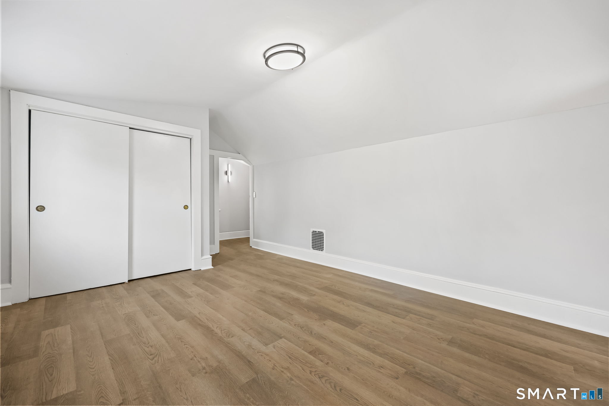 73 Carlson Avenue photo 13