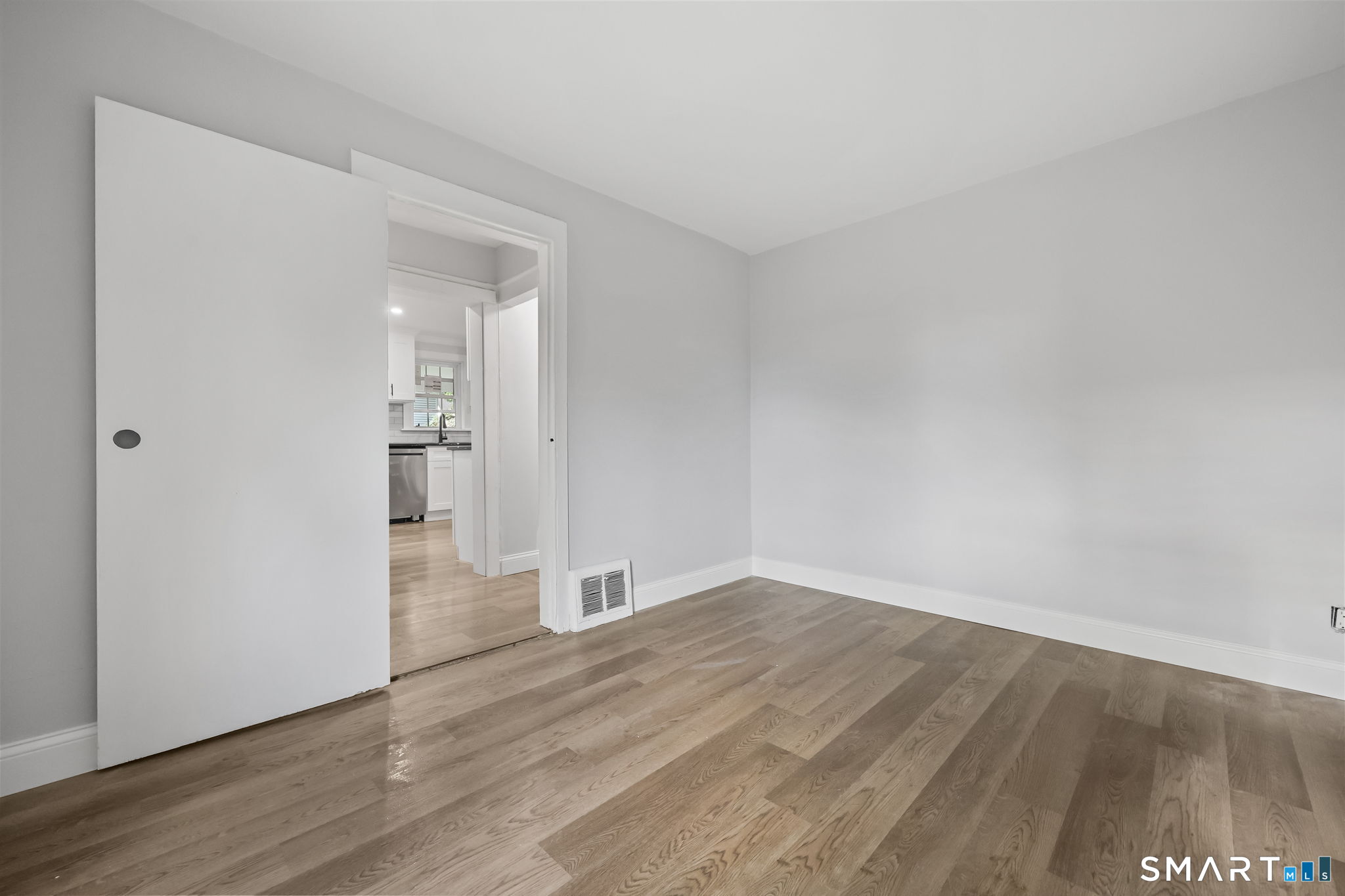 73 Carlson Avenue photo 17