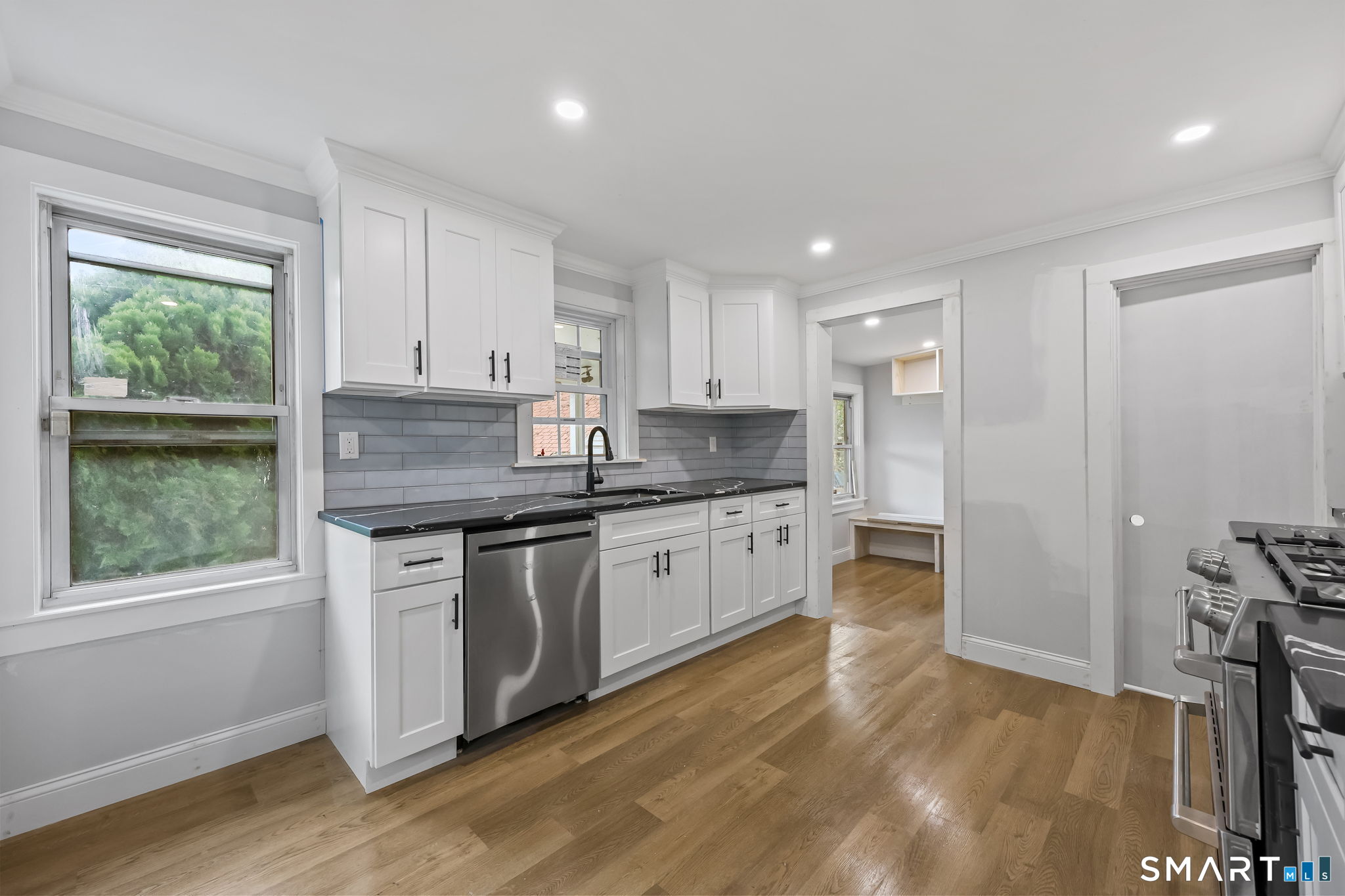 73 Carlson Avenue photo 21