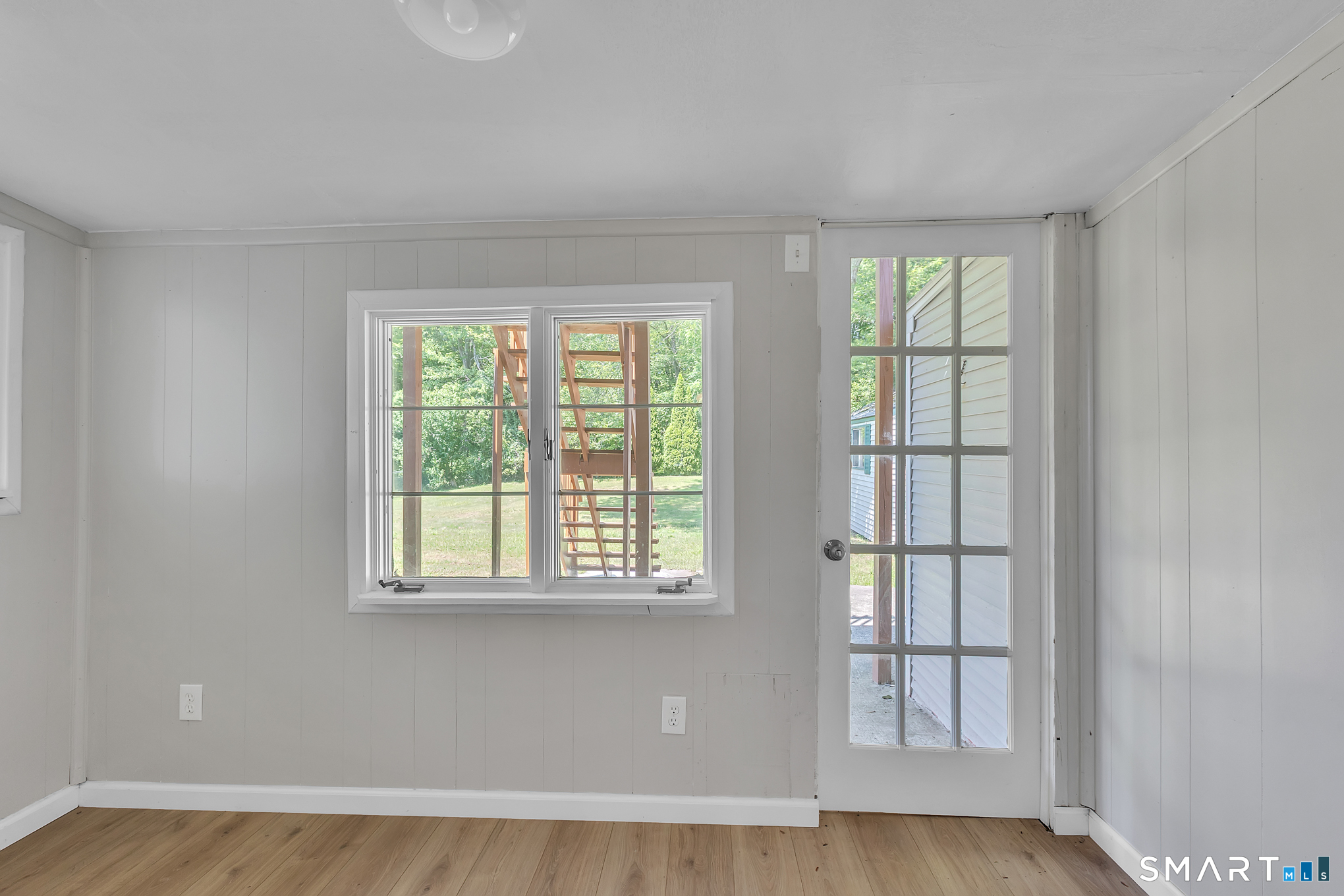24 Yale Drive photo 12
