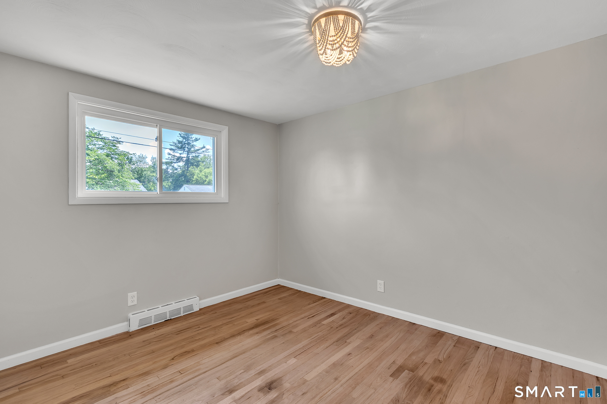 24 Yale Drive photo 16