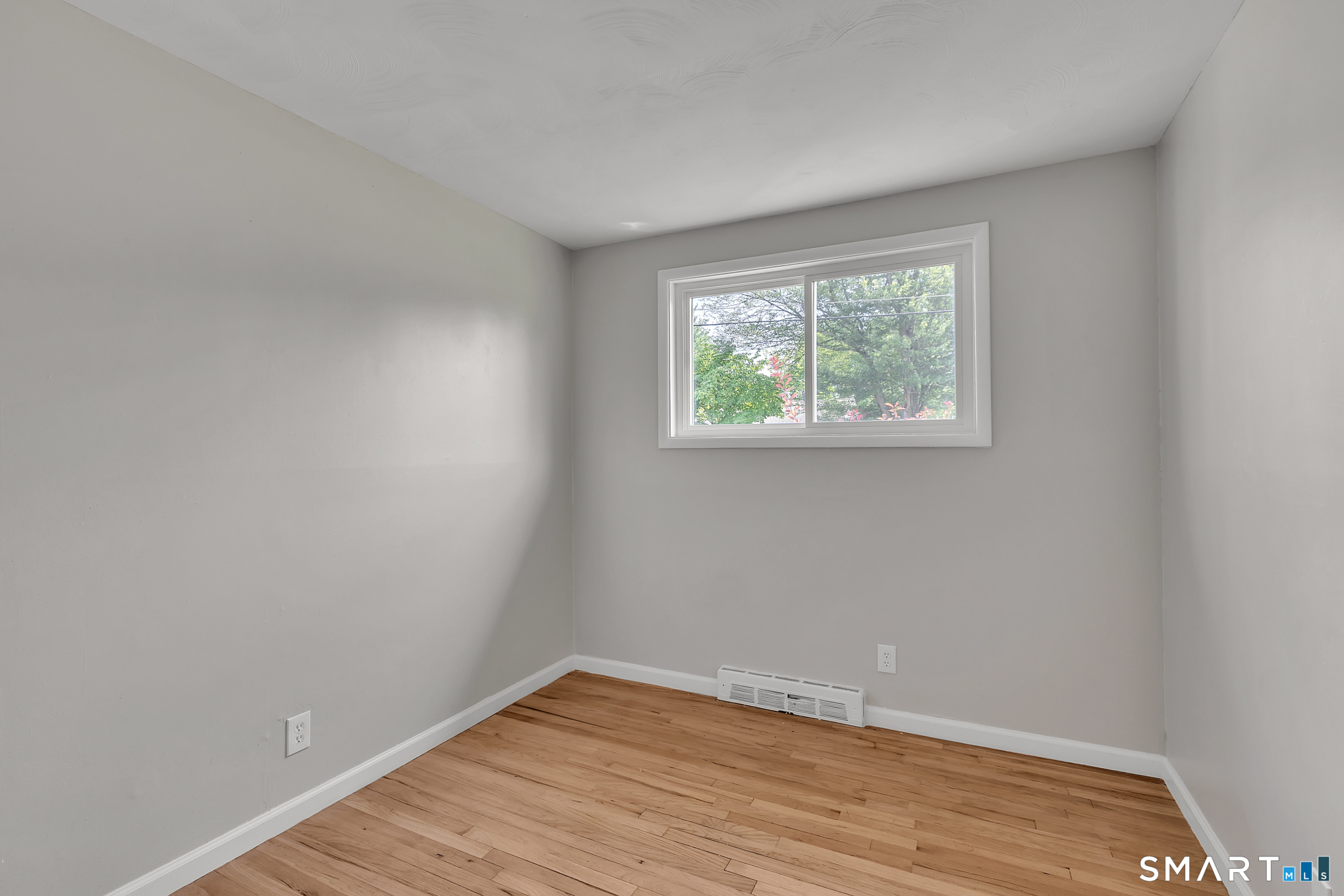 24 Yale Drive photo 17