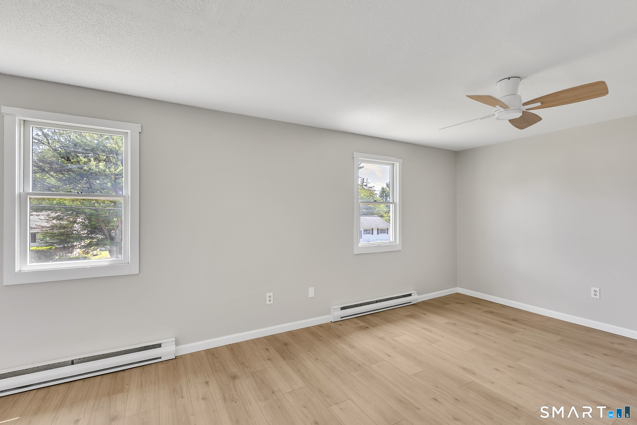 24 Yale Drive photo 33