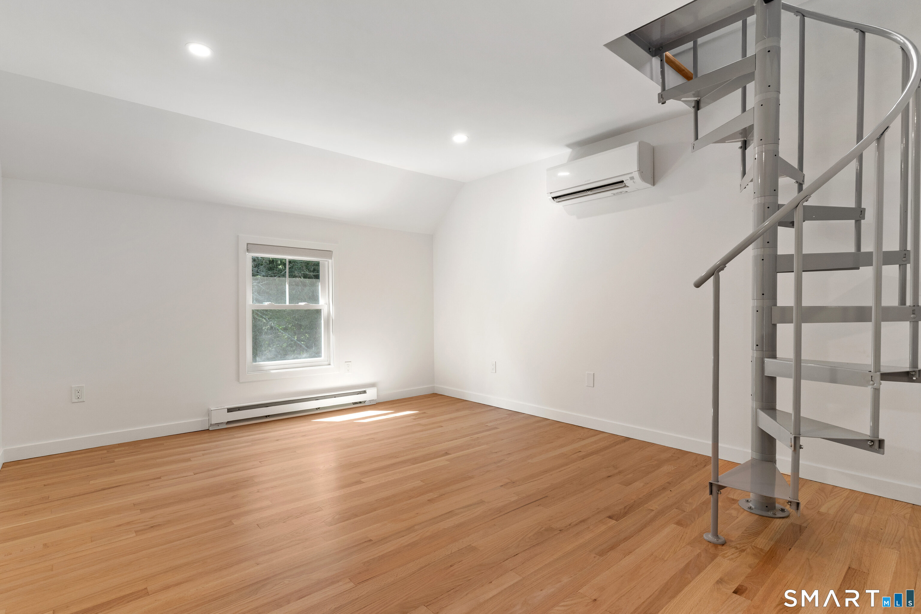 137 Flat Meadow Road photo 24