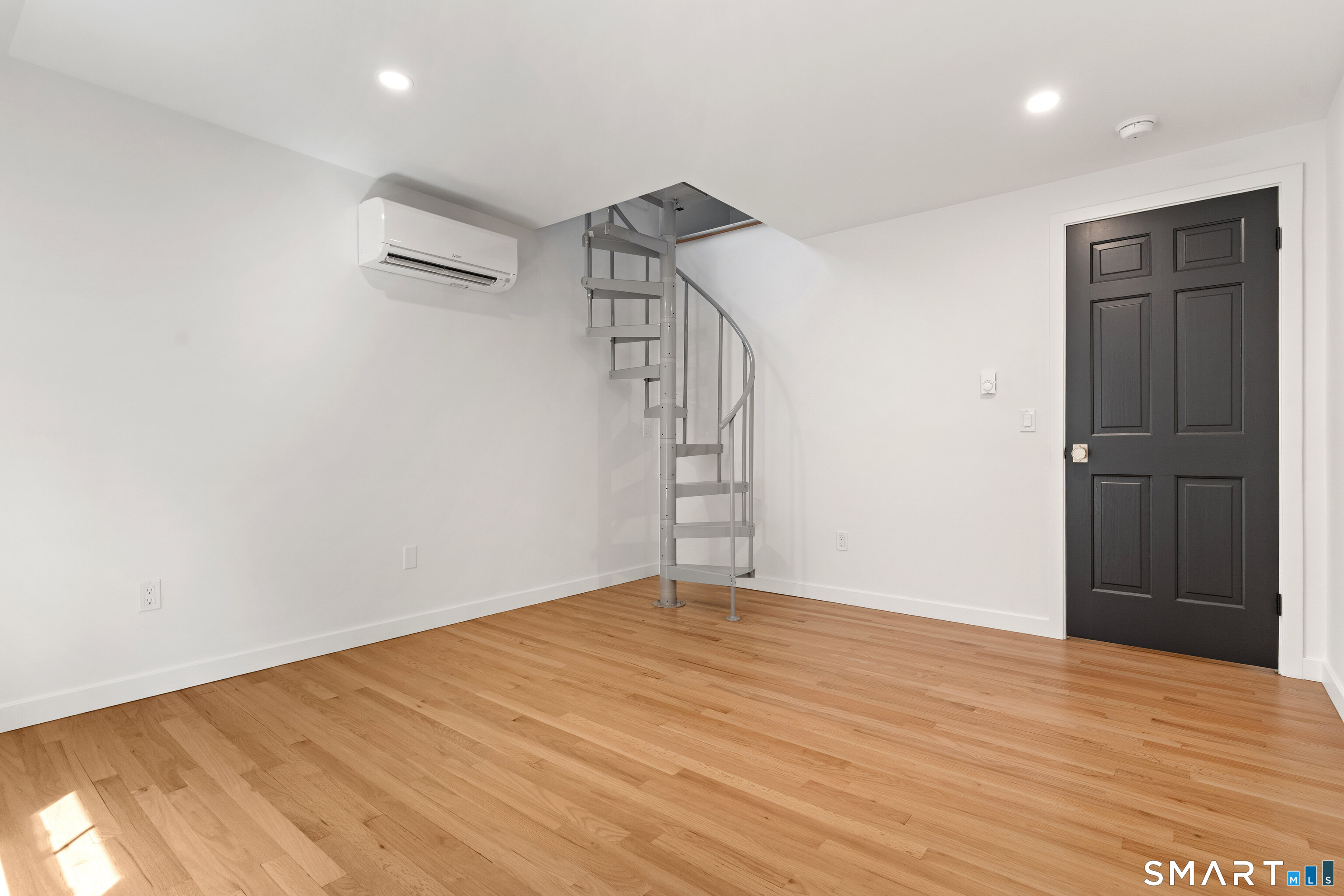137 Flat Meadow Road photo 25
