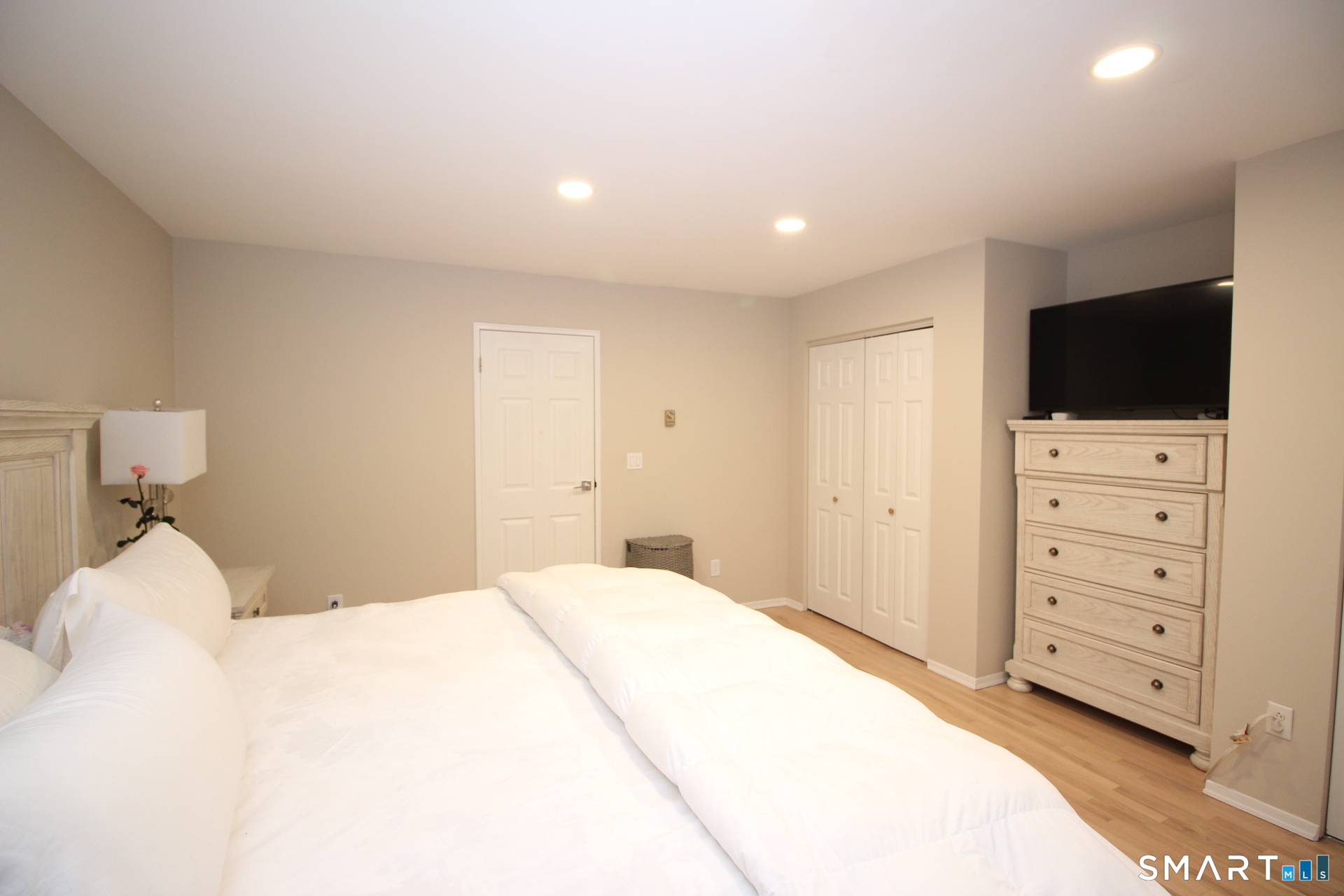 30 Maple Tree Avenue Unit #I photo 13