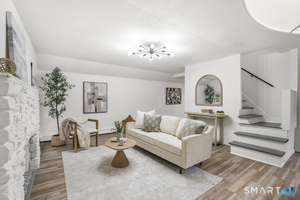 49 Old Middle, Brookfield