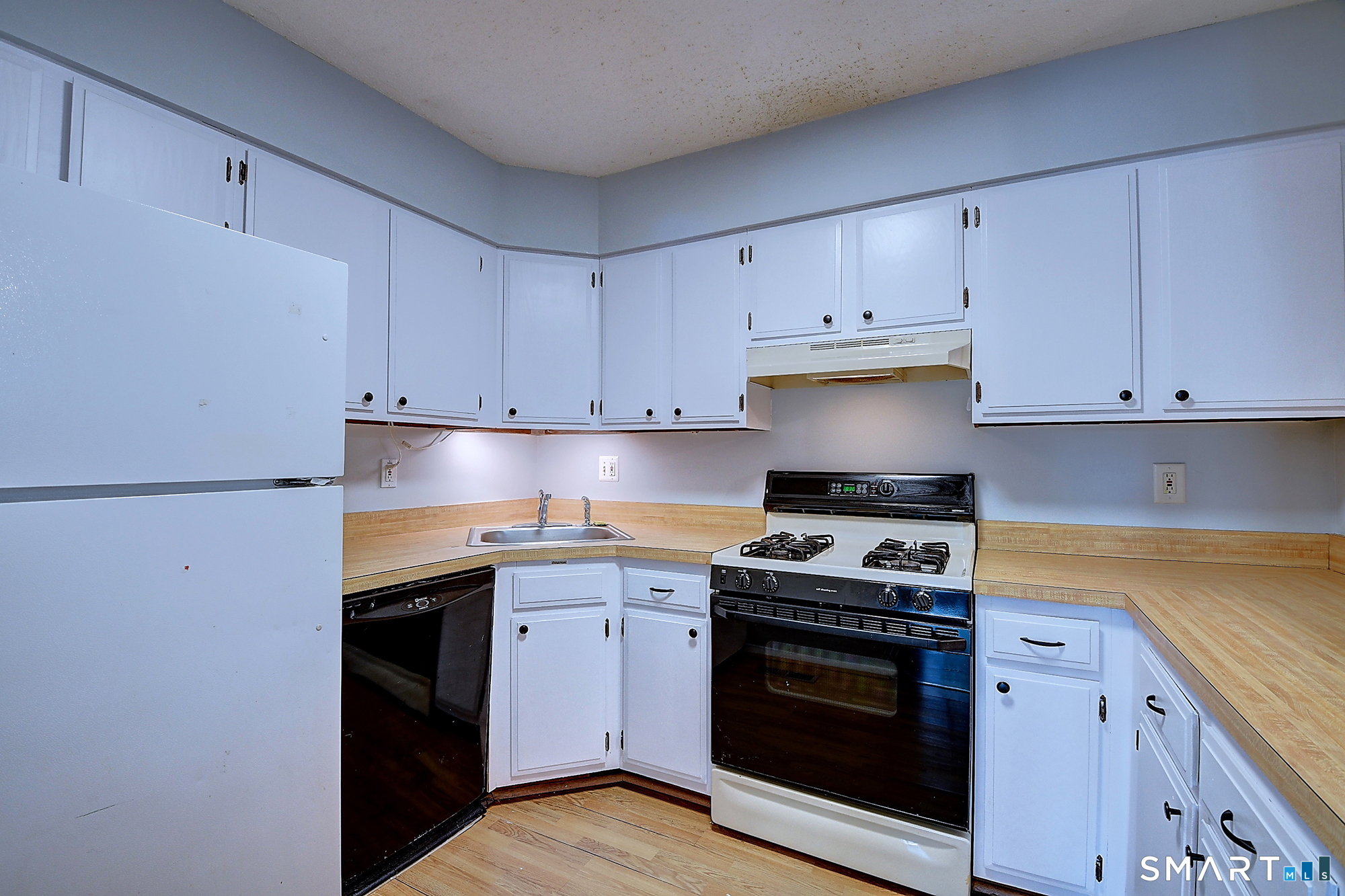 545 Cypress Road Unit #545 photo 8