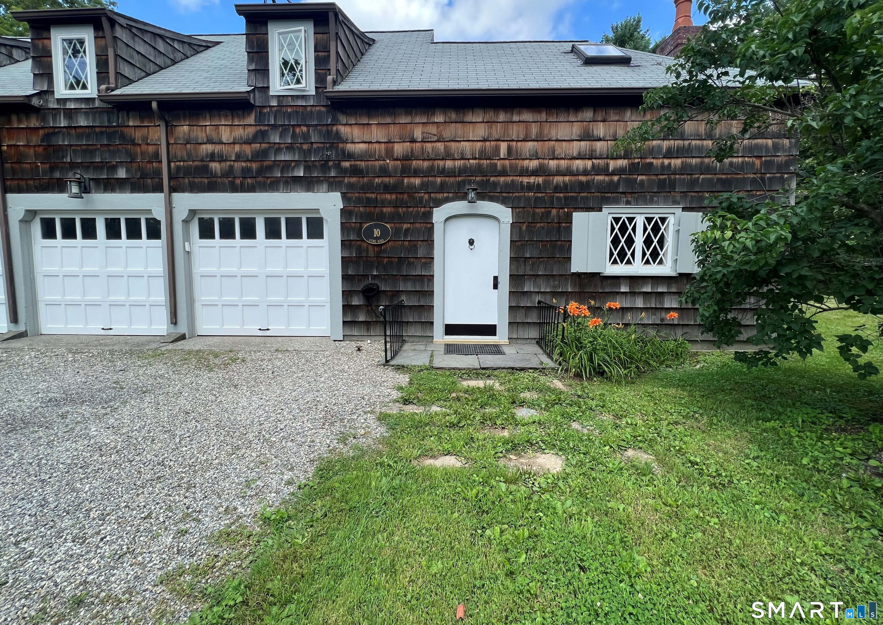 10 Herb Road photo 2